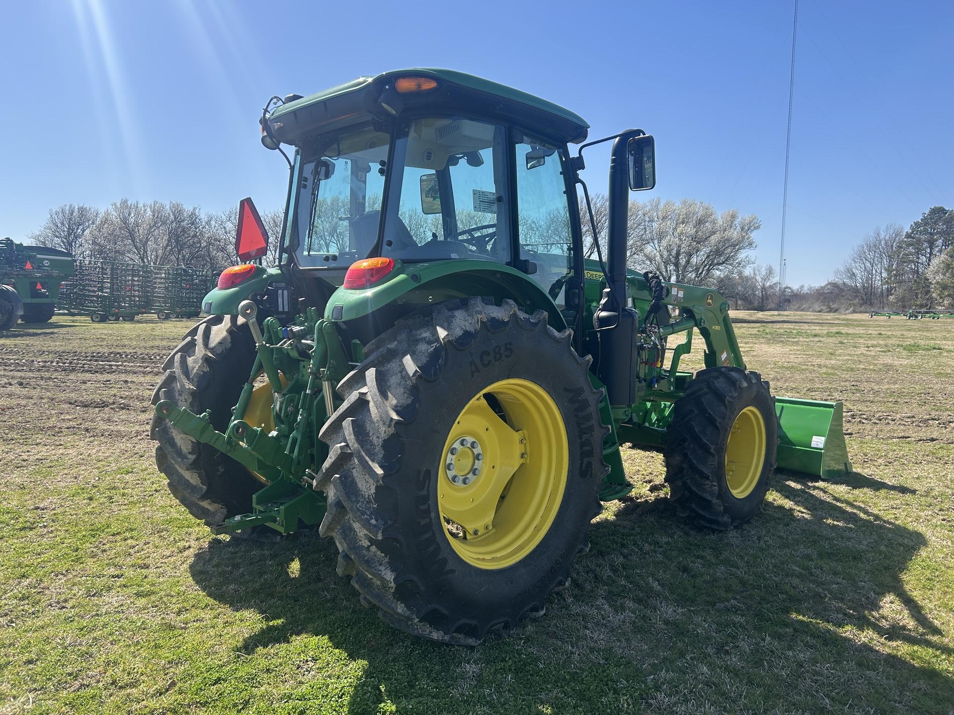 2023 John Deere 6120E Image