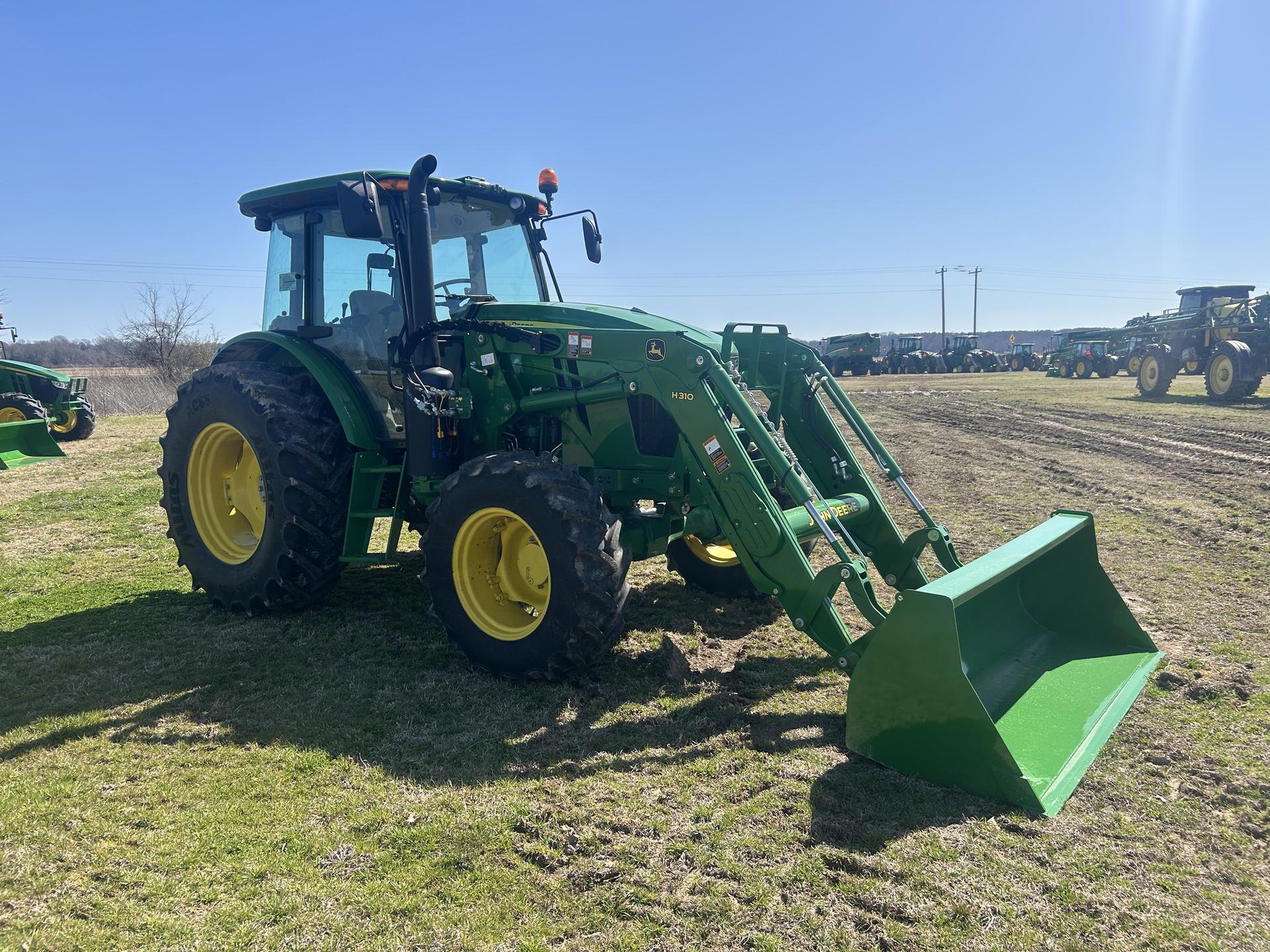 2023 John Deere 6120E Image