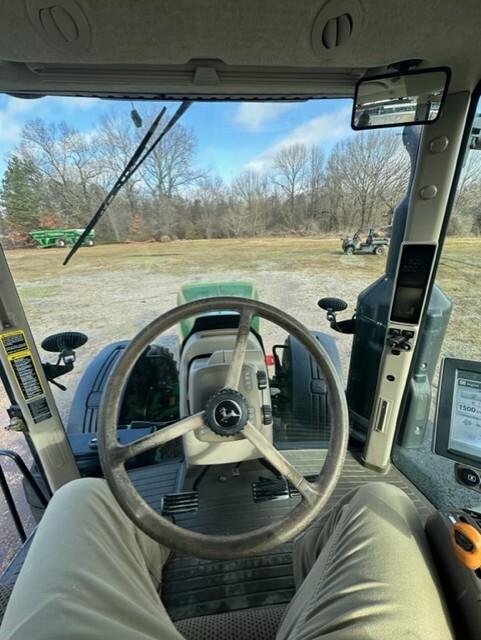 2016 John Deere 8270R Image
