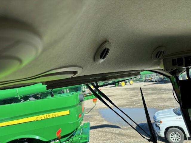 2024 John Deere S780 Image