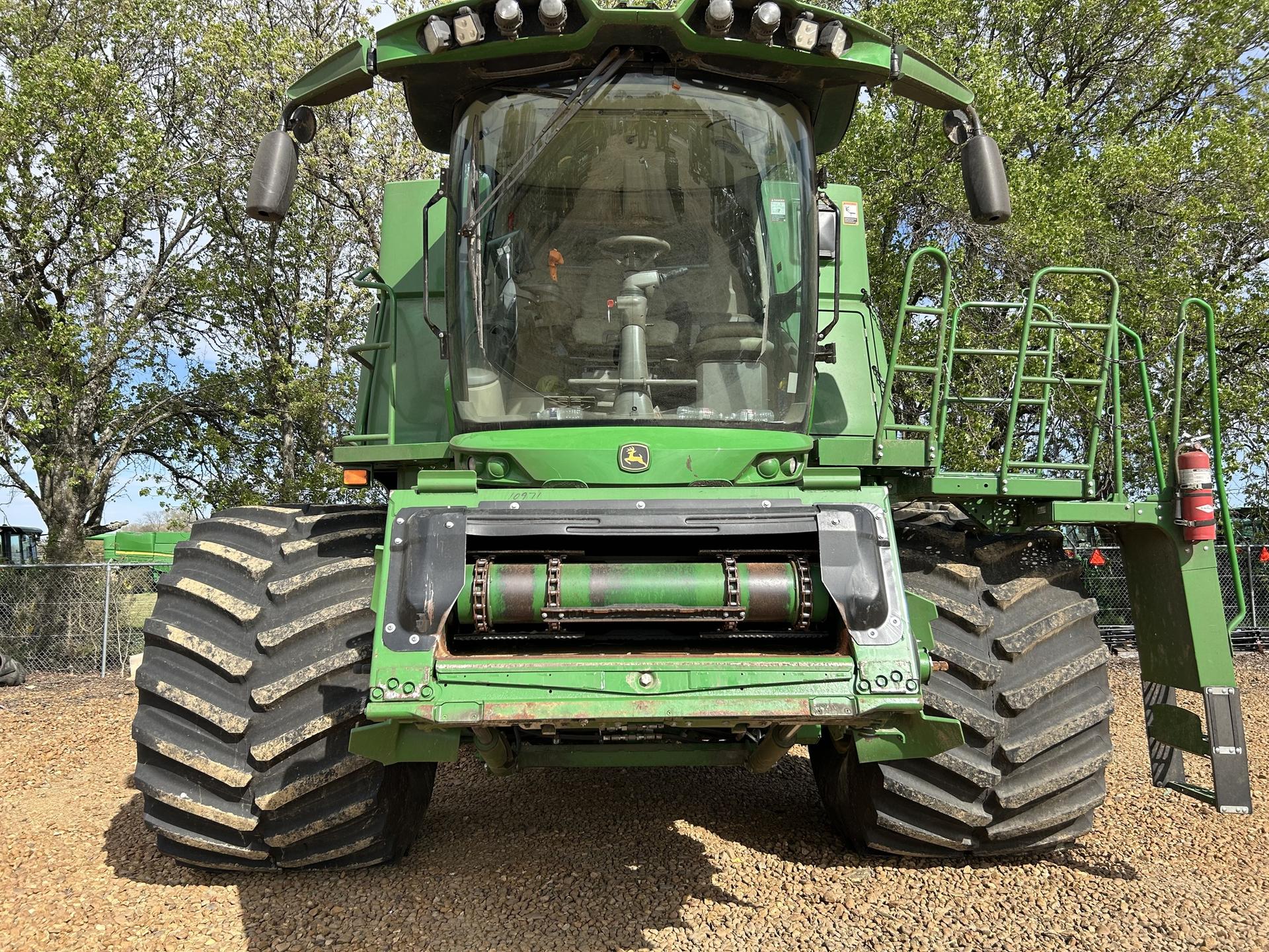 2024 John Deere S780 Image