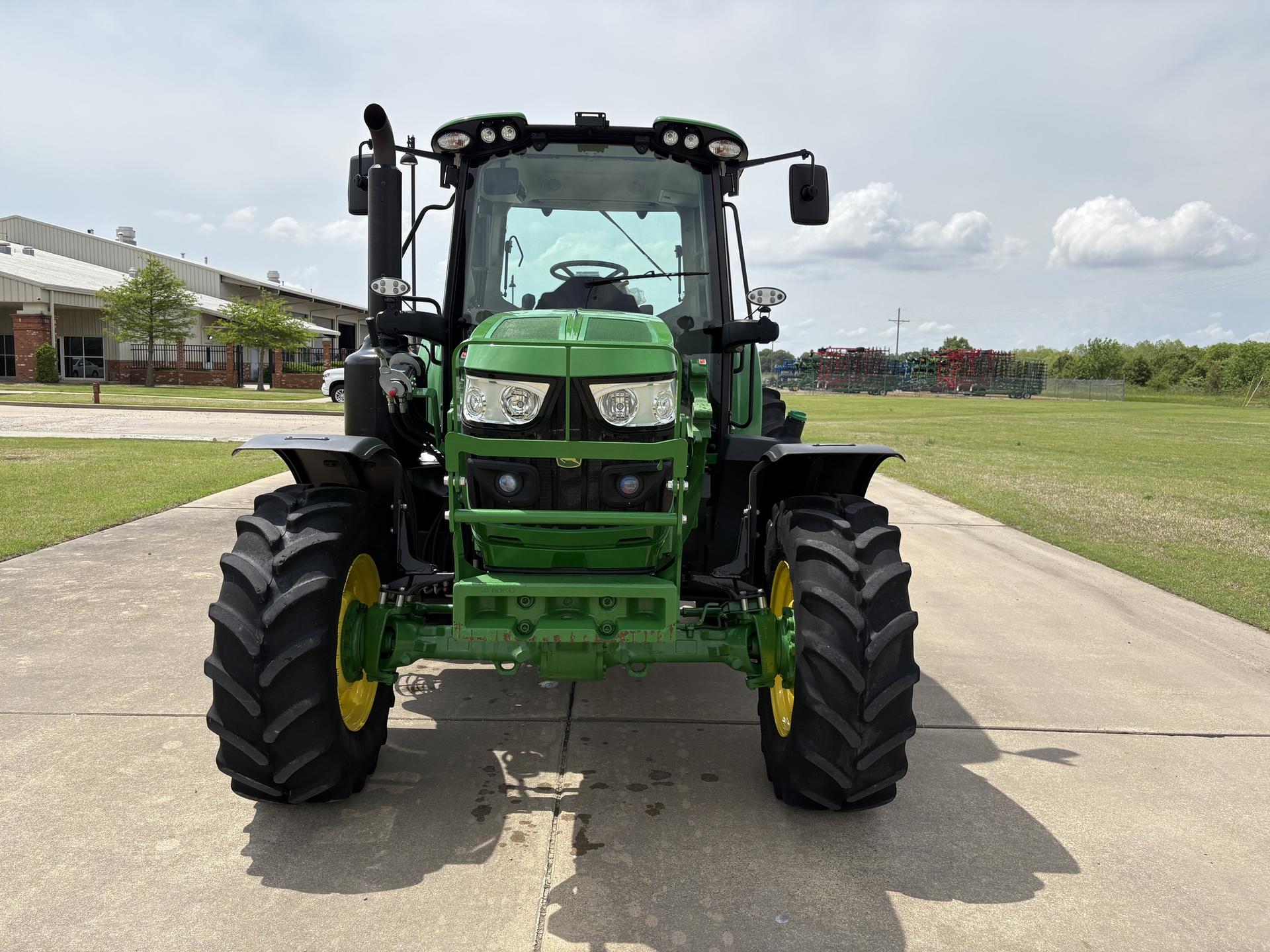2021 John Deere 6140M Image