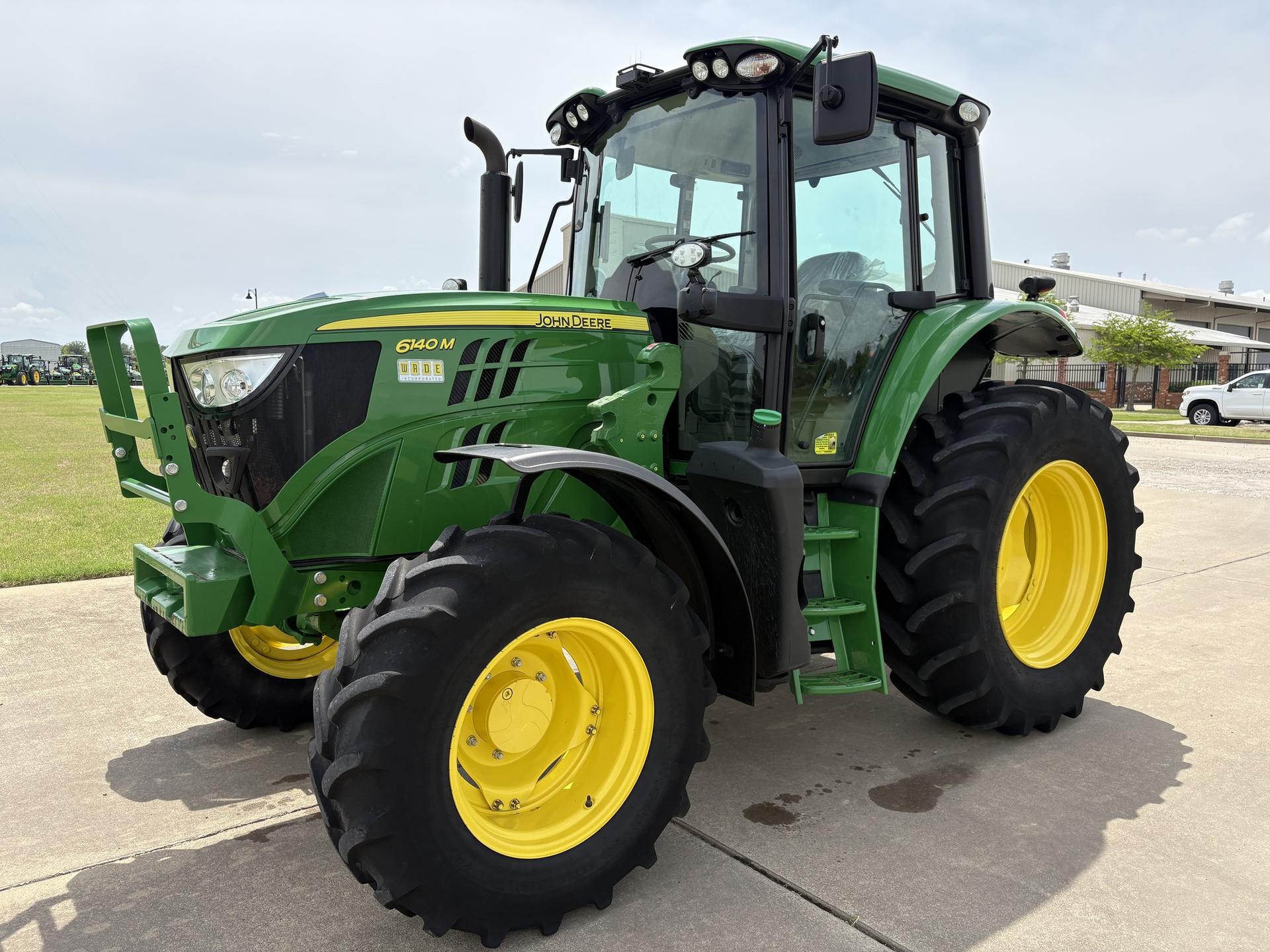 2021 John Deere 6140M Image