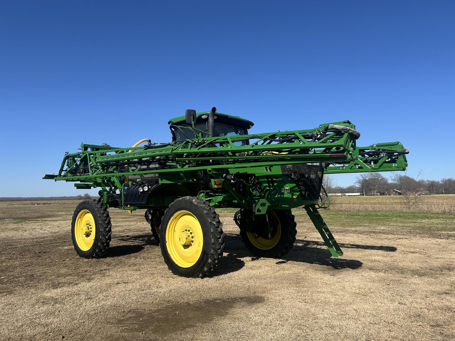 2021 John Deere R4038 Image