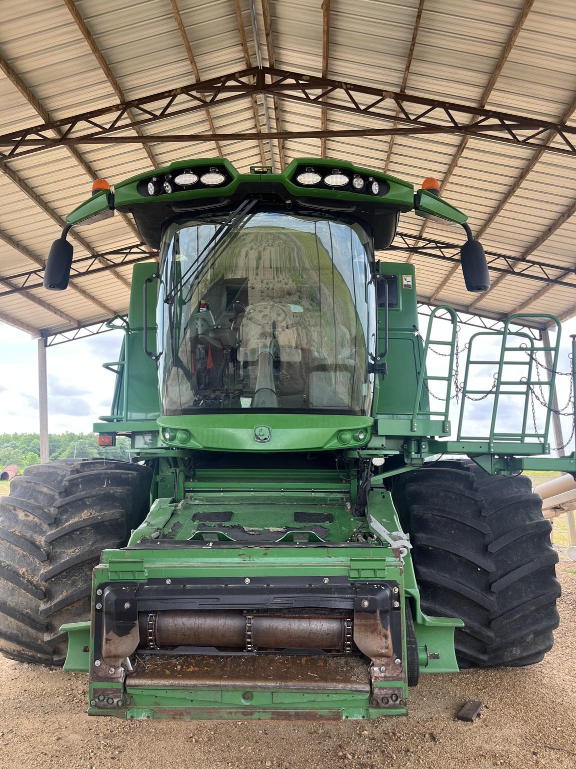 2012 John Deere S680 Image