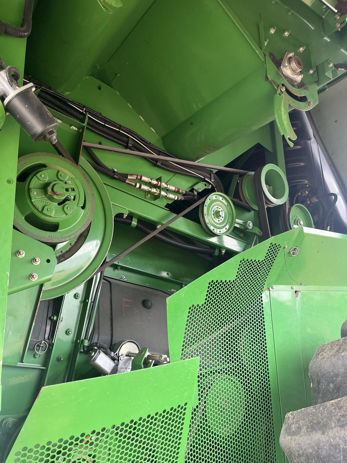 2012 John Deere S680 Image