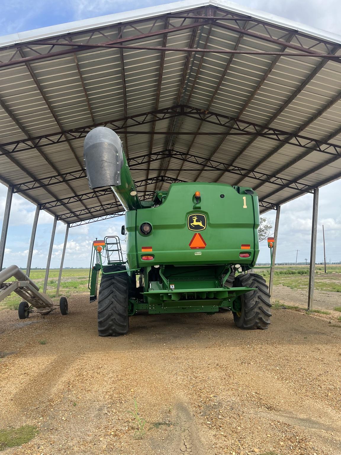 2012 John Deere S680 Image