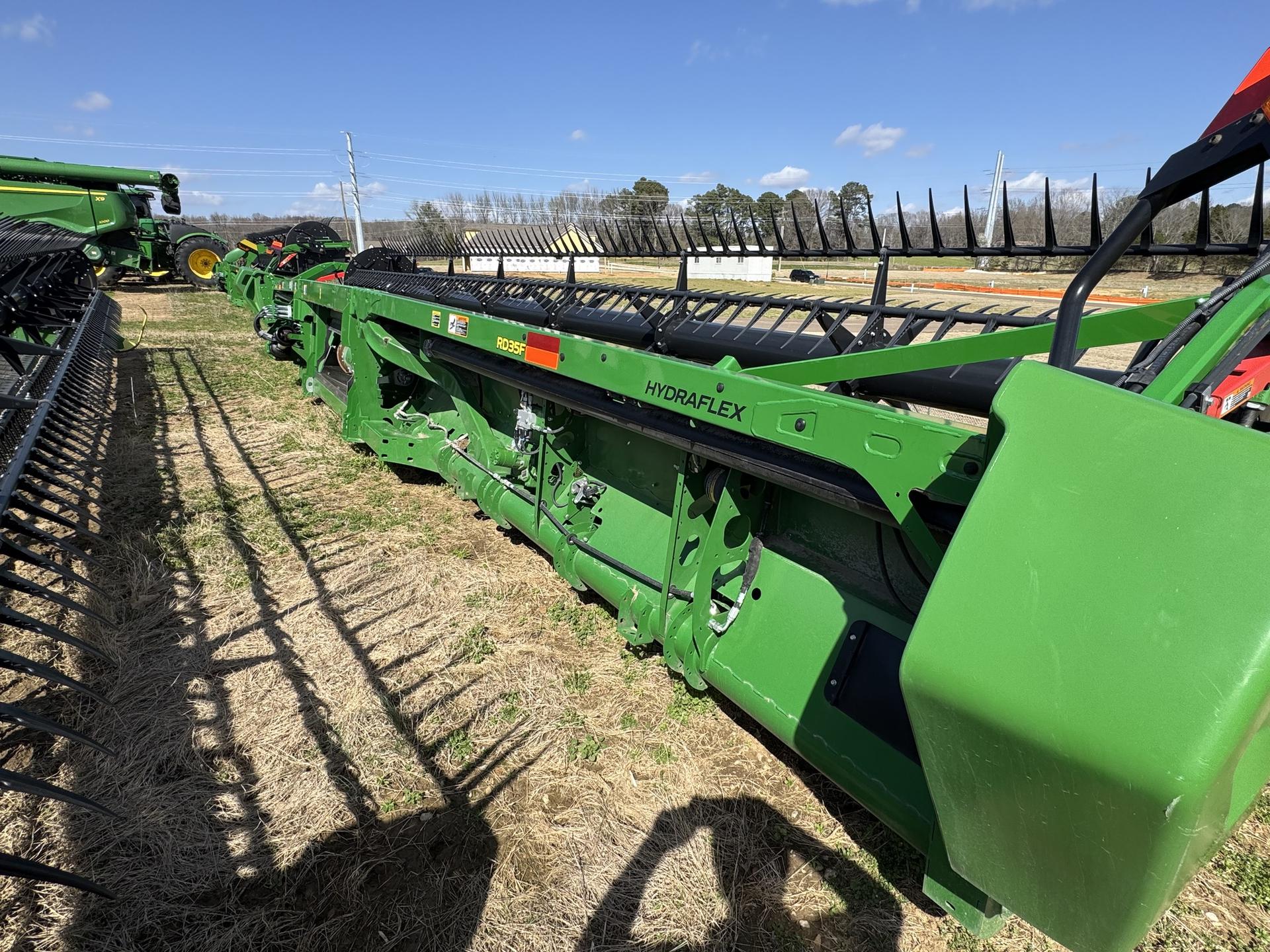 2023 John Deere RD35F Image