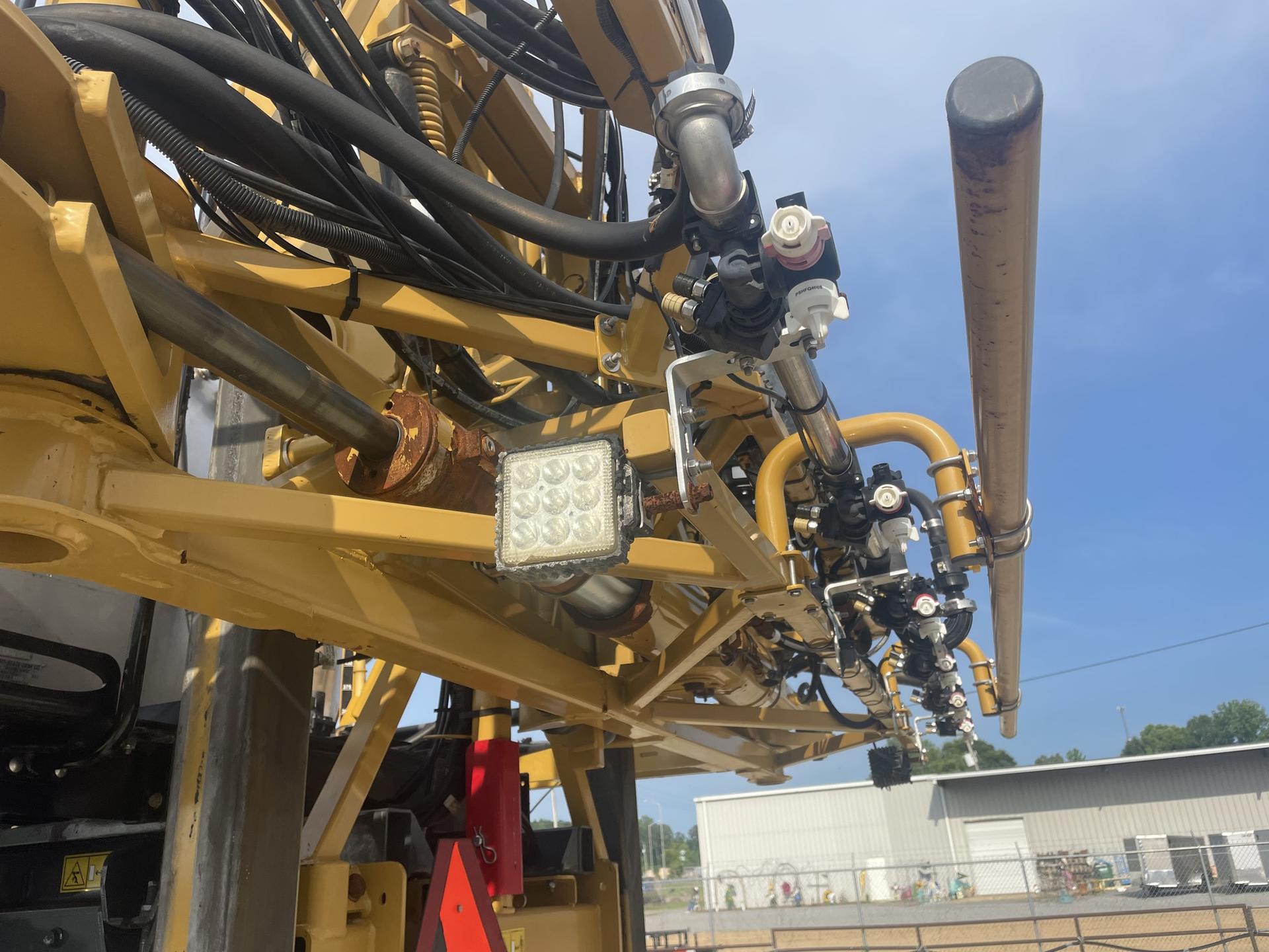 2020 RoGator RG 1100C Image
