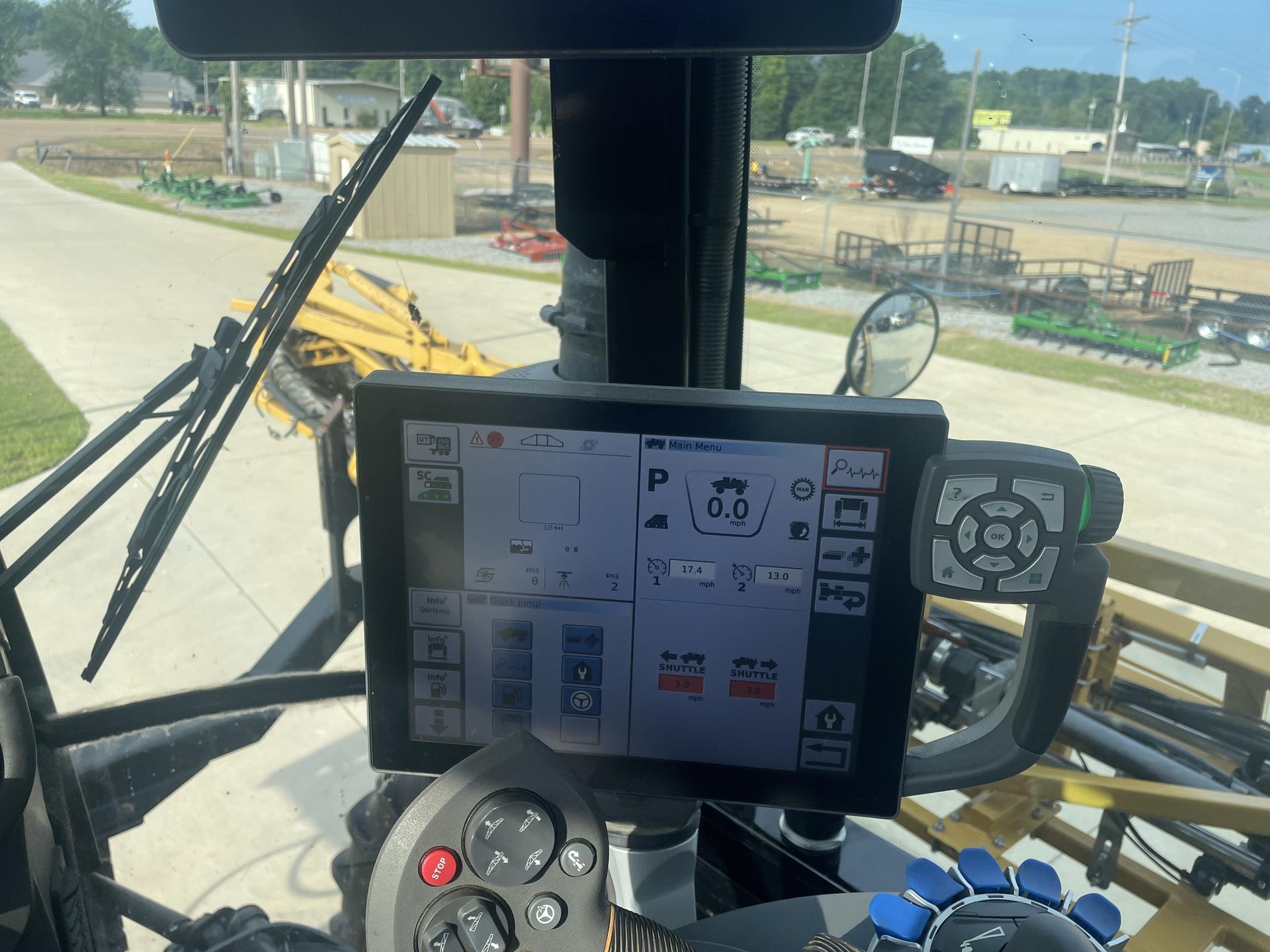 2020 RoGator RG 1100C Image