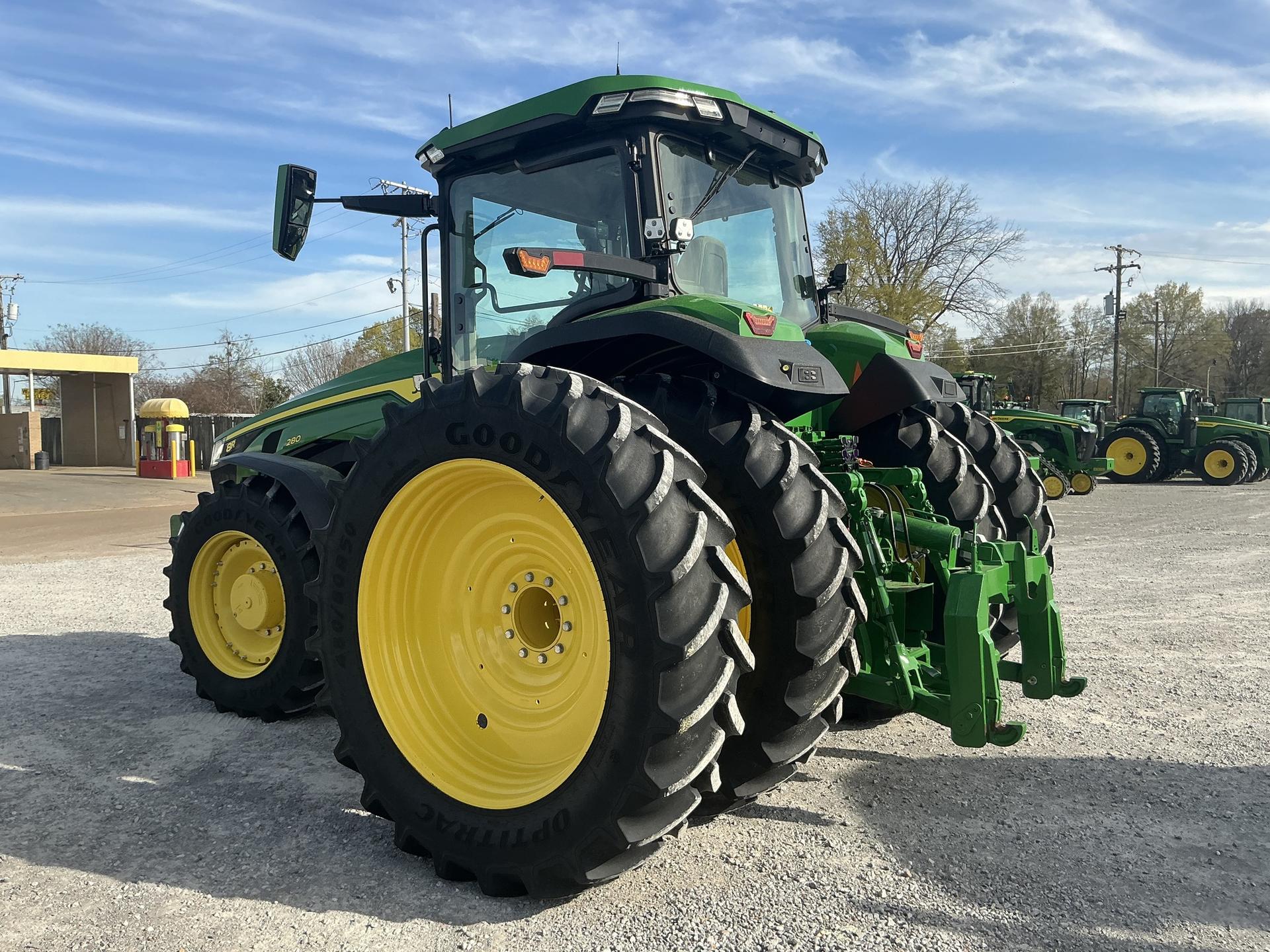 2024 John Deere 8R 280 Image