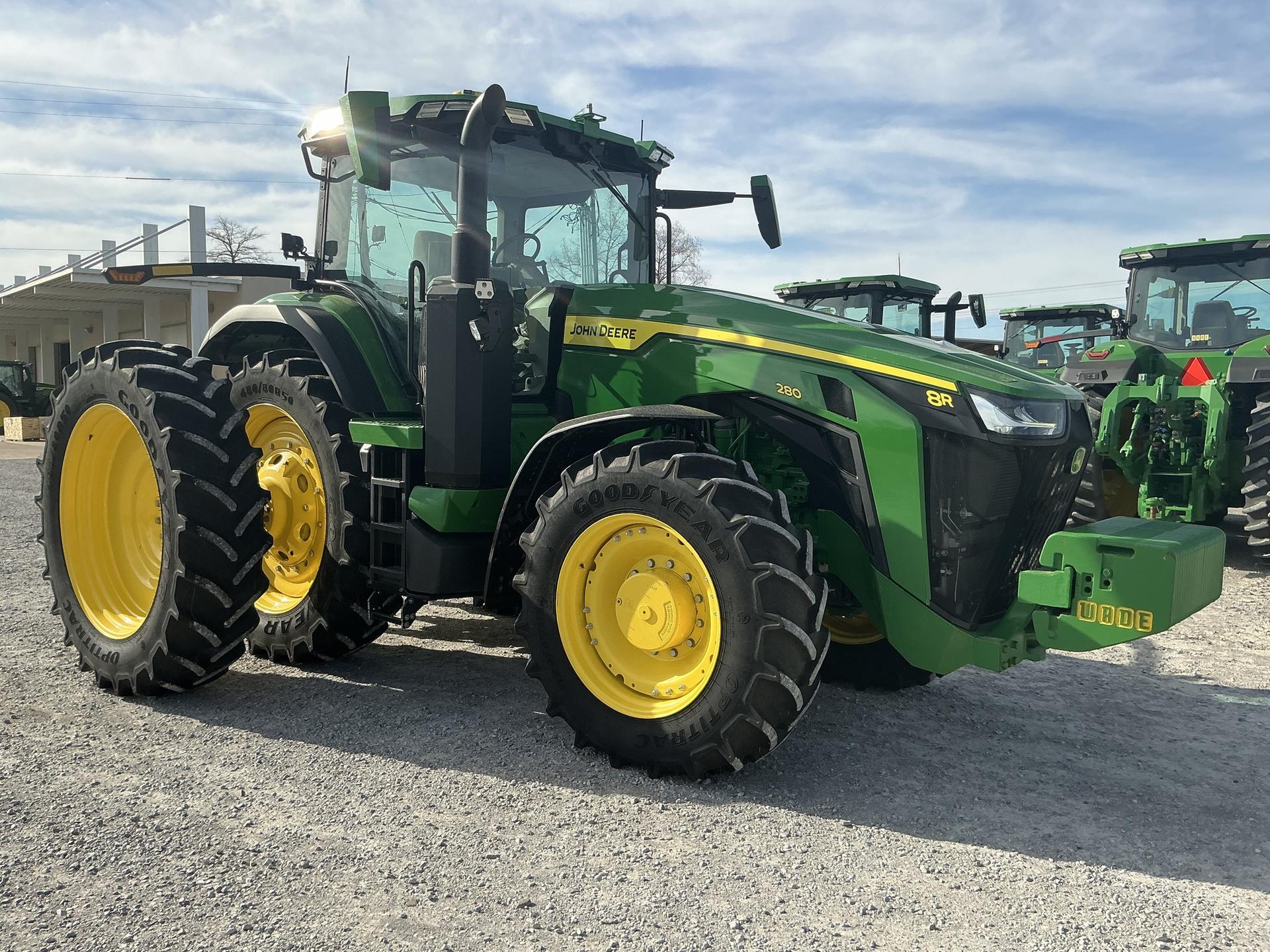 2024 John Deere 8R 280 Image
