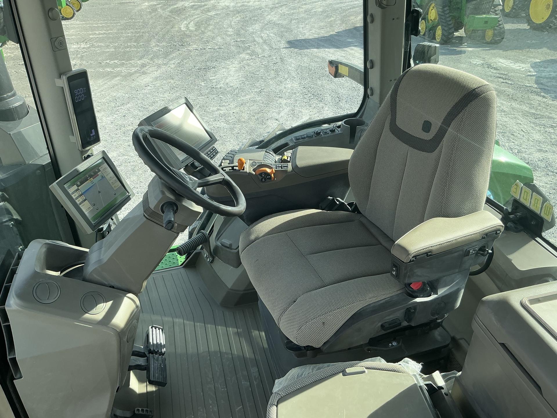 2024 John Deere 8R 280 Image