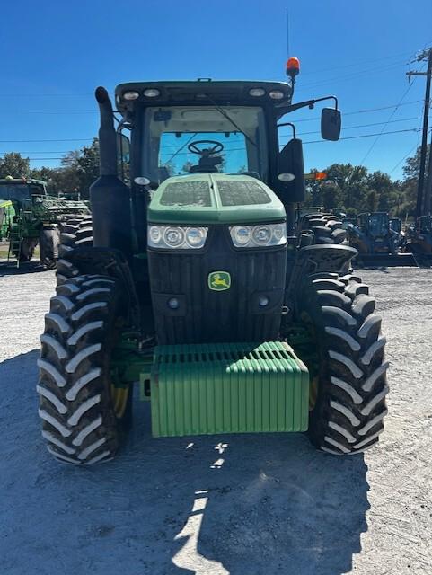 2015 John Deere 7210R Image