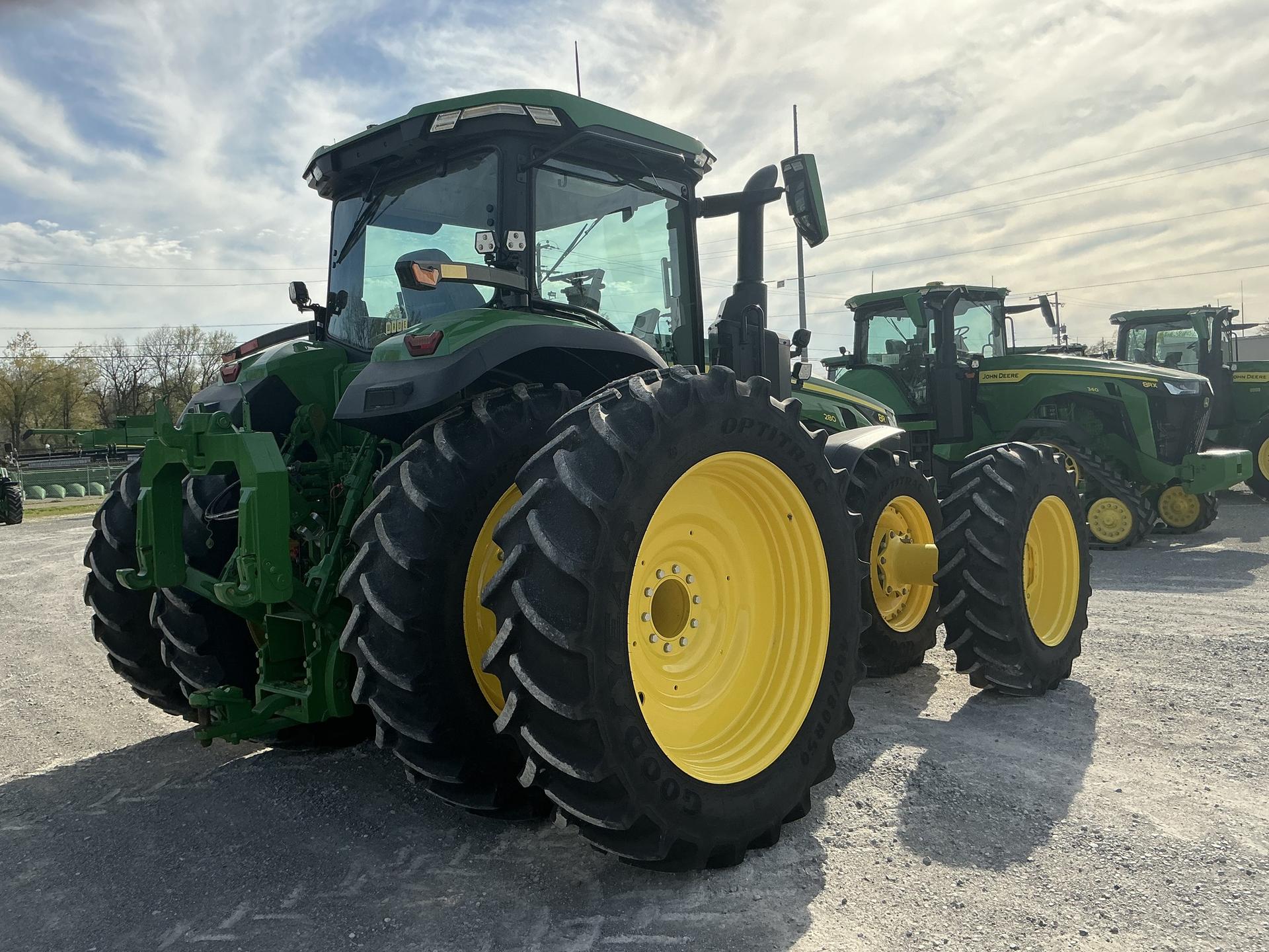 2024 John Deere 8R 280 Image