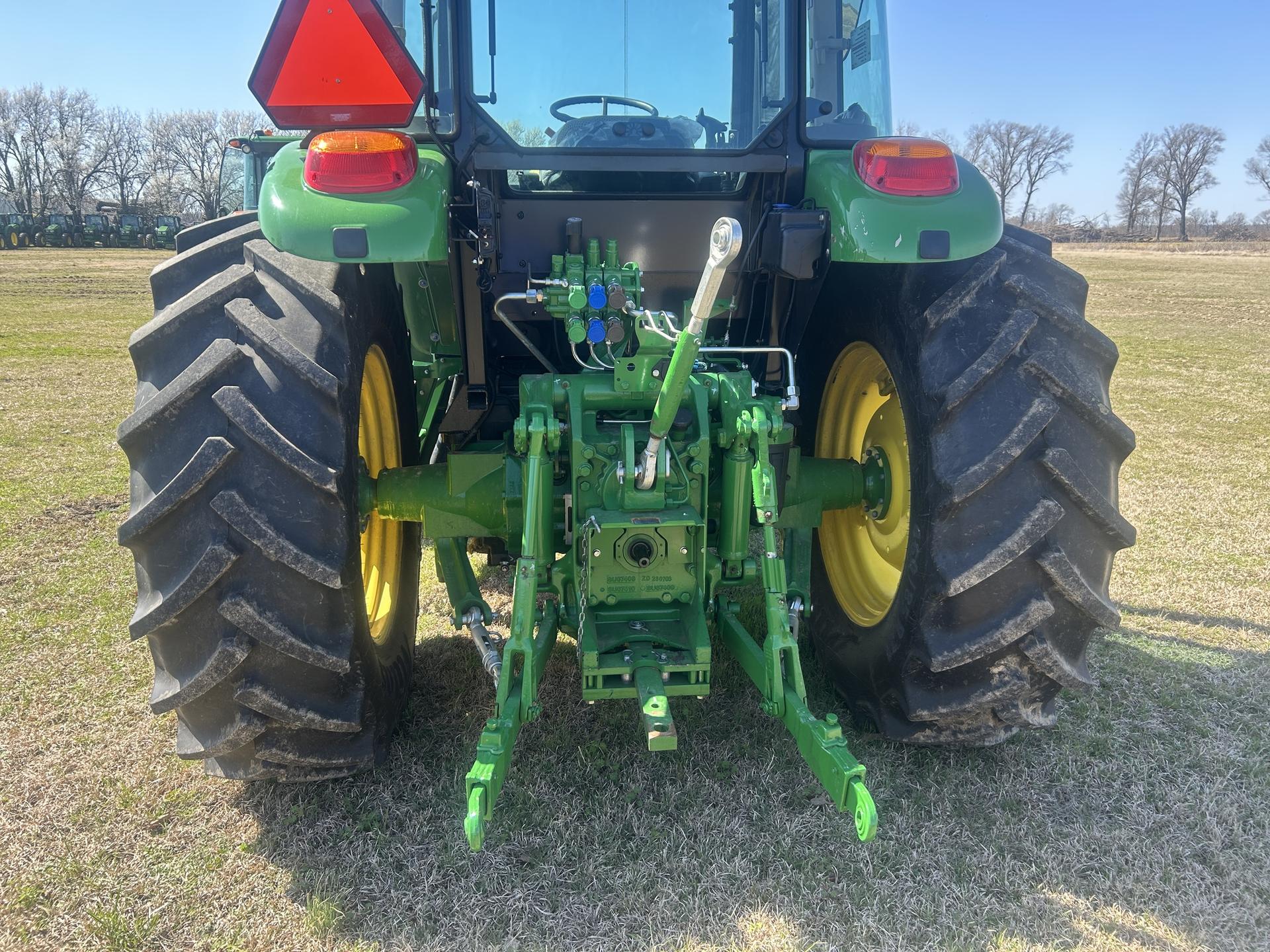 2023 John Deere 6120E Image