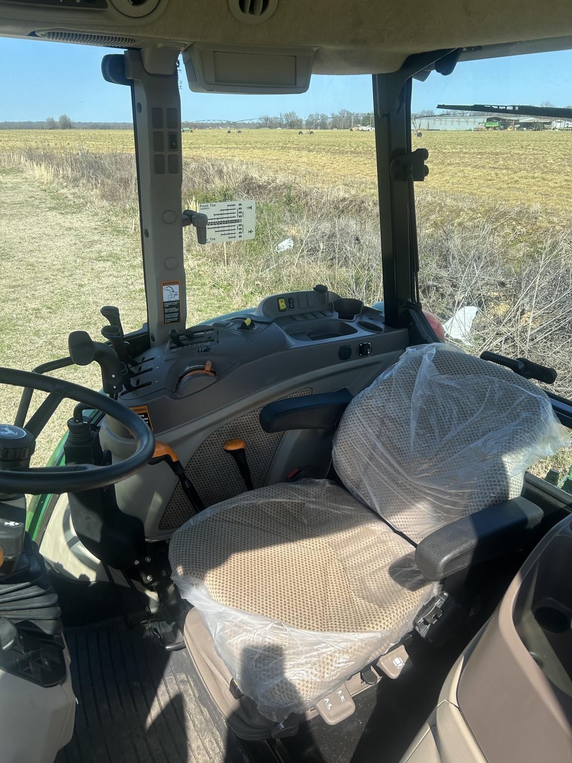 2023 John Deere 6120E Image