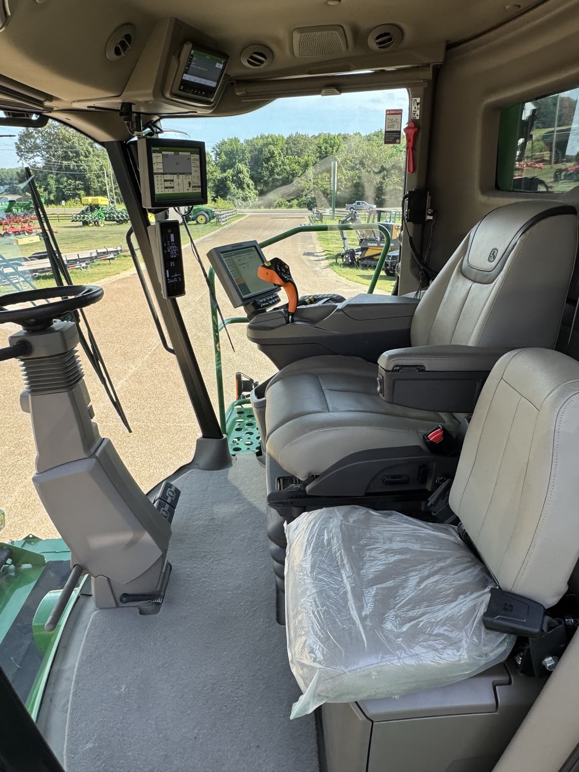 2022 John Deere X9 1000 Image