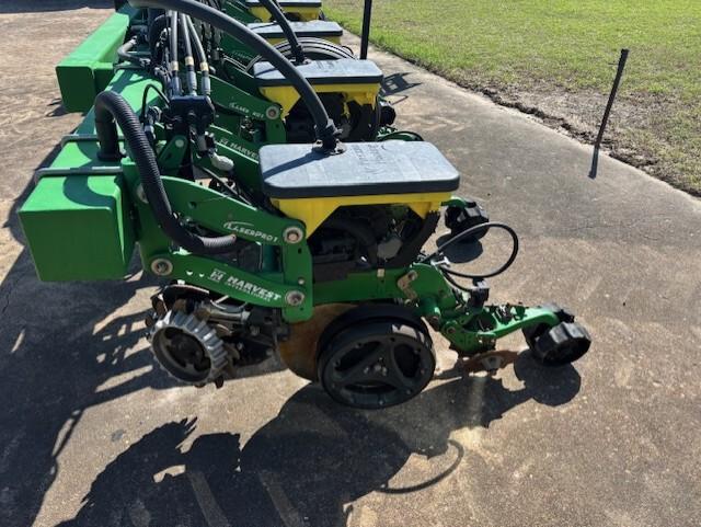 2019 Precision Planting 1725 Image