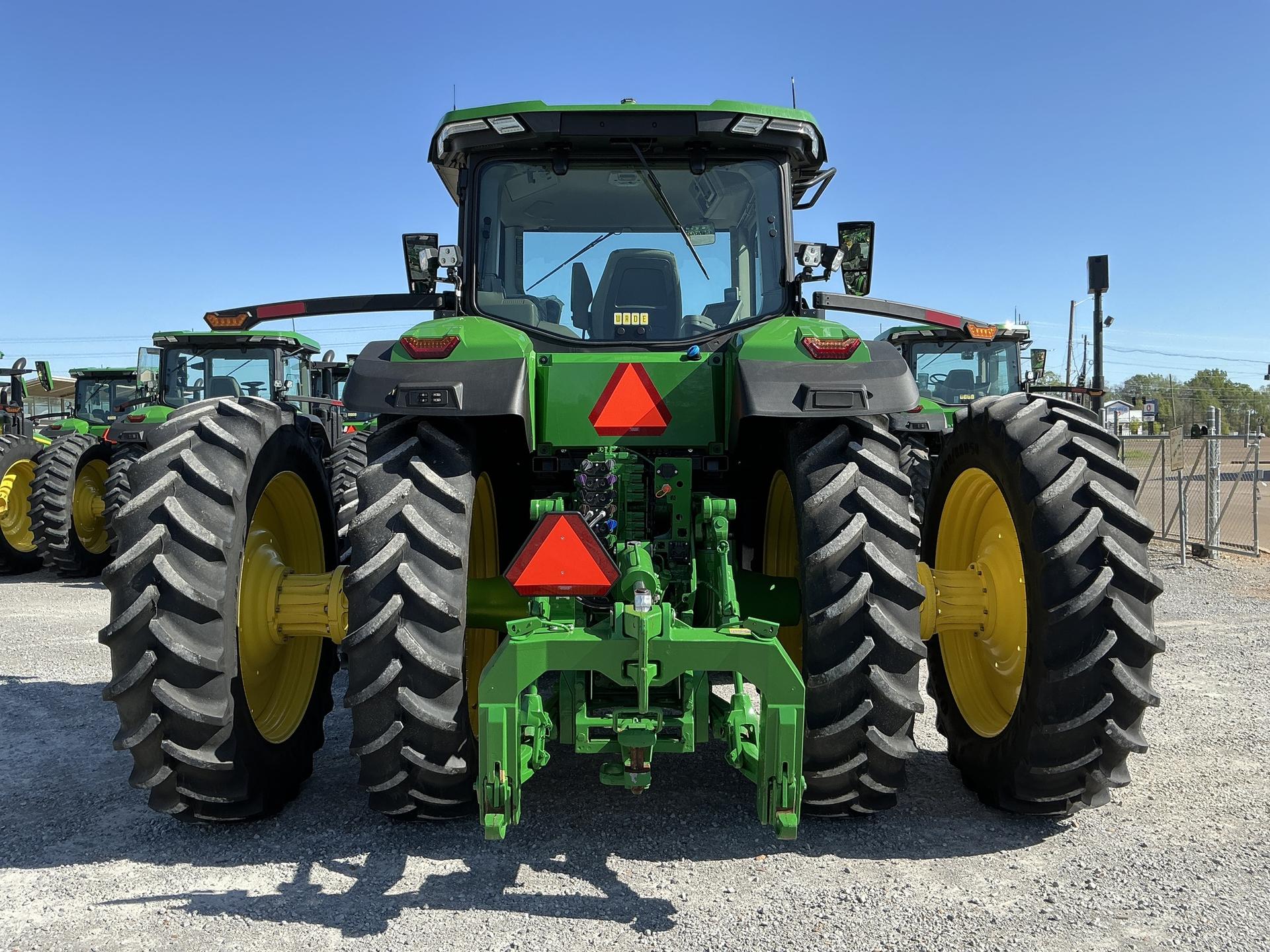 2023 John Deere 8R 280 Image