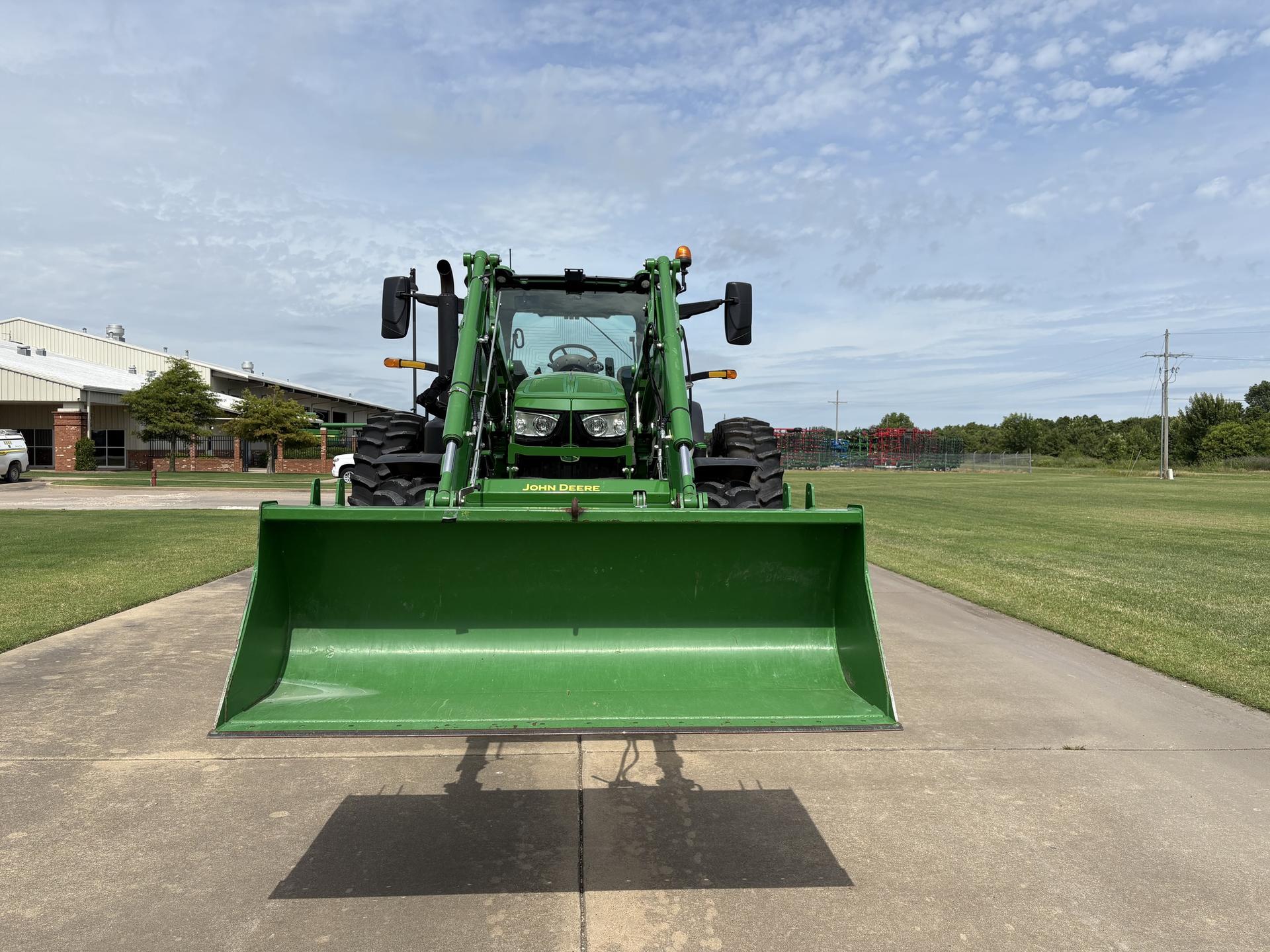 2021 John Deere 6175R Image