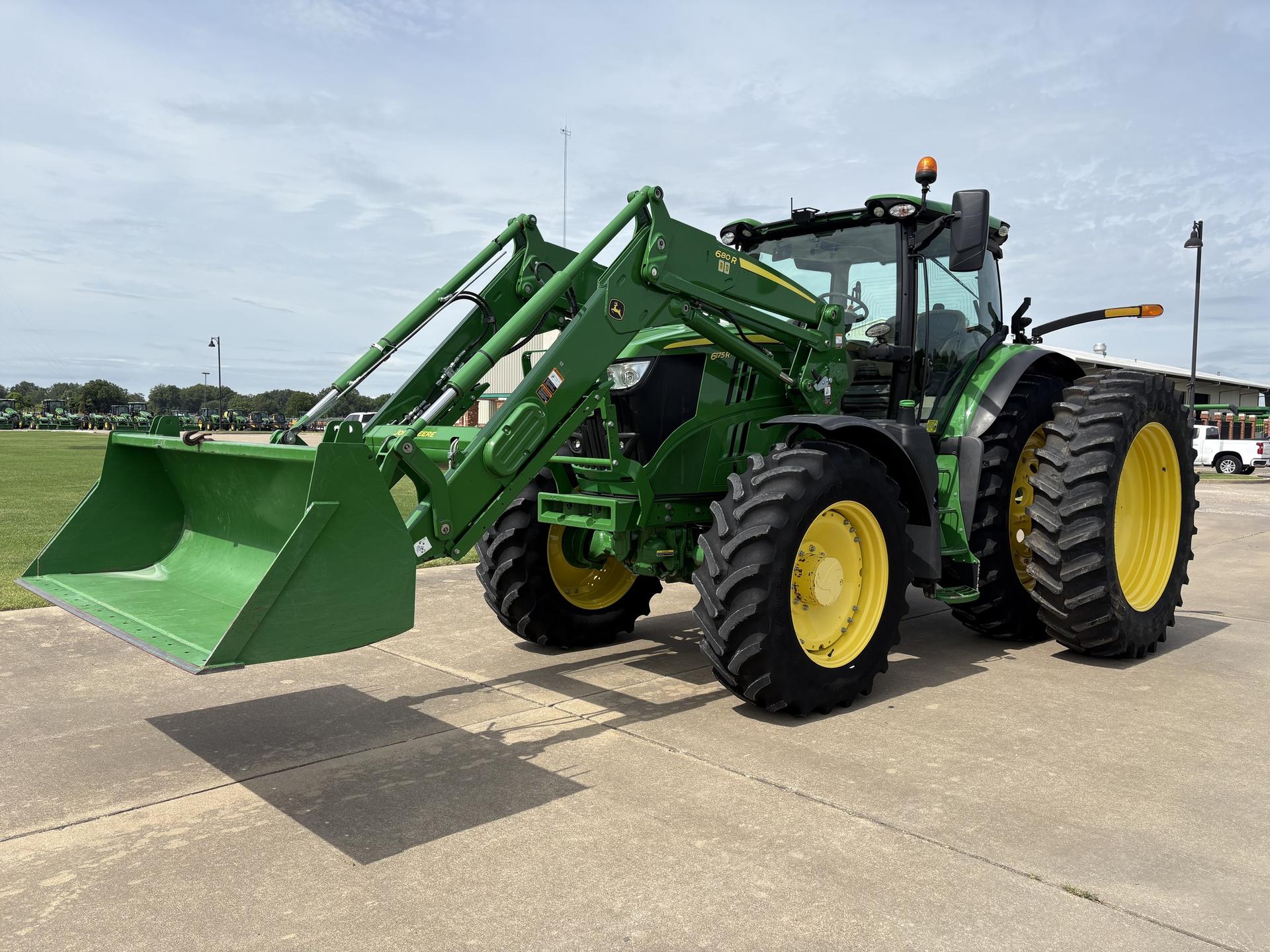 2021 John Deere 6175R Image