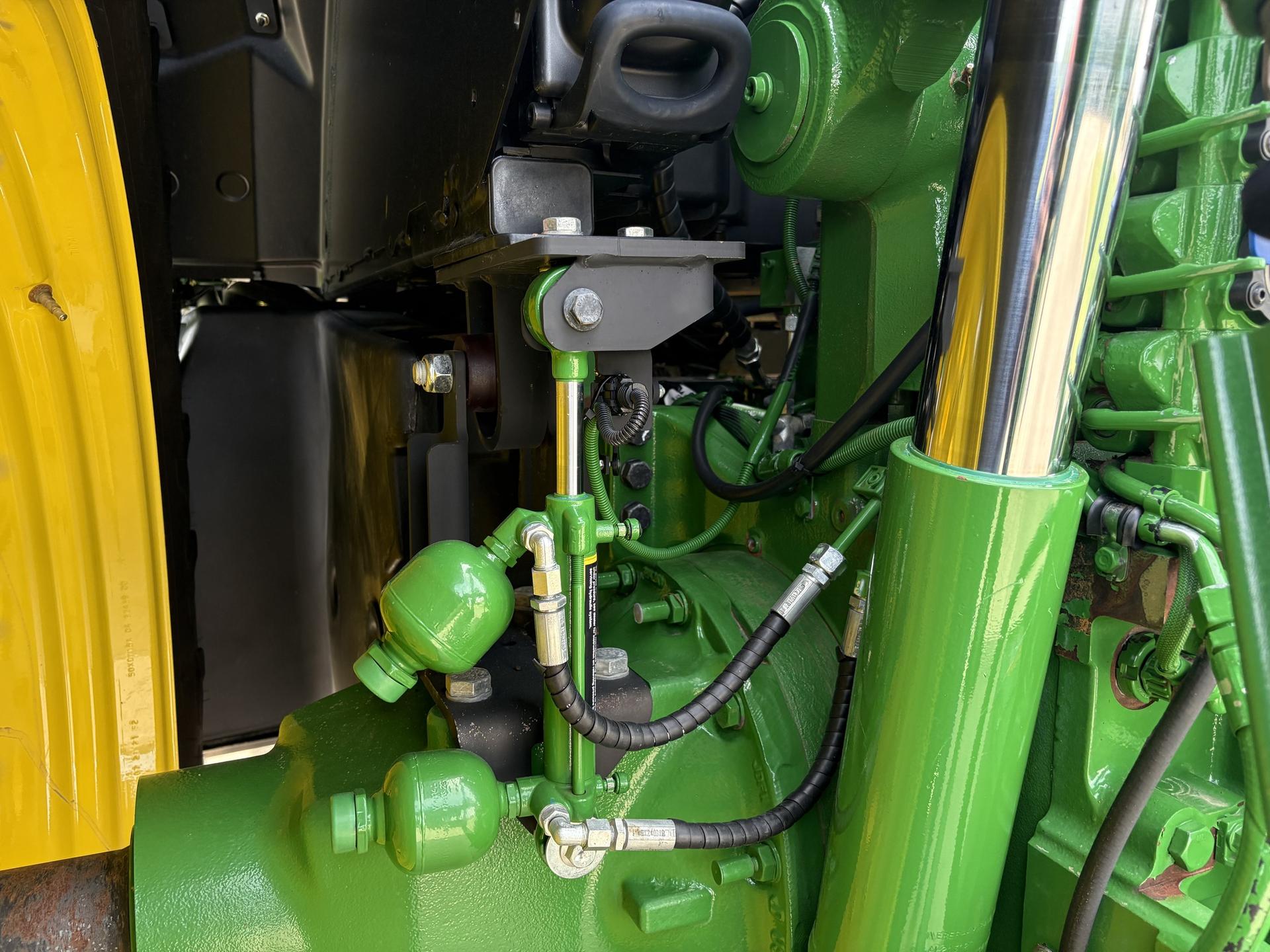 2021 John Deere 6175R Image