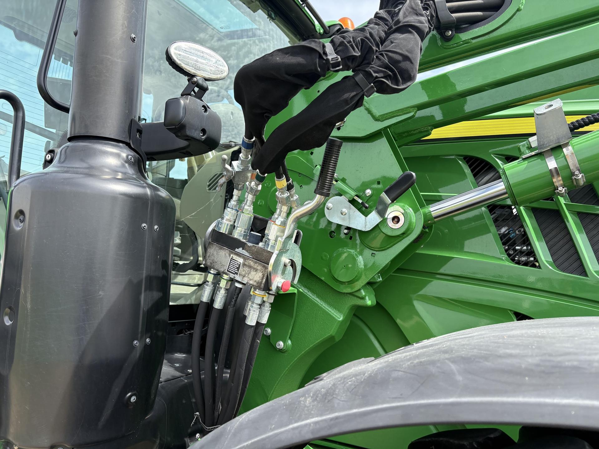 2021 John Deere 6175R Image