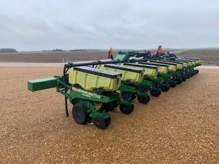 2002 John Deere 1720