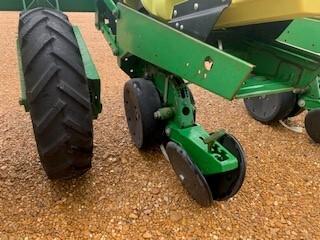 2002 John Deere 1720