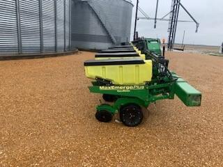 2002 John Deere 1720