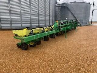 2002 John Deere 1720