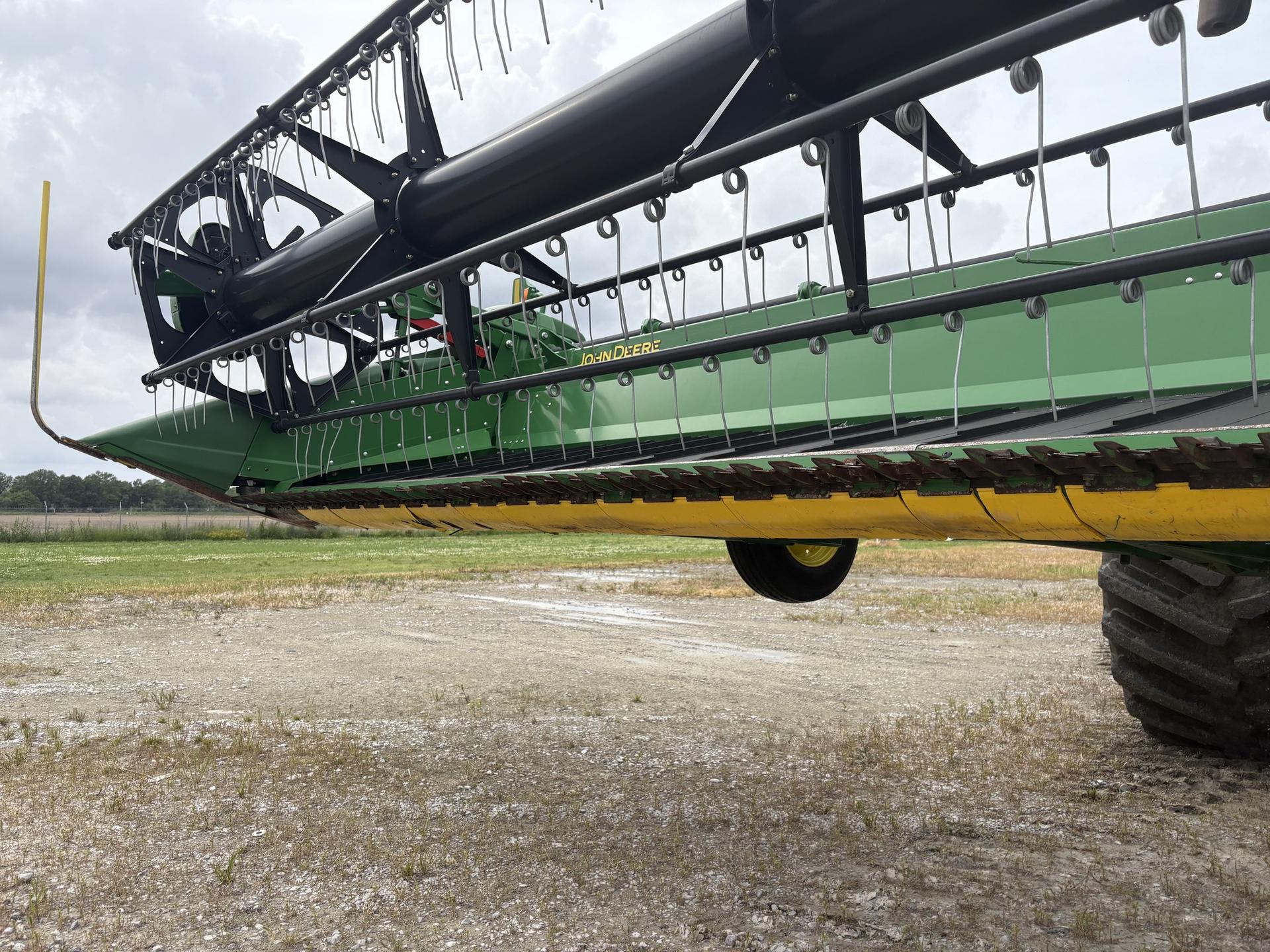 2019 John Deere 730D Image