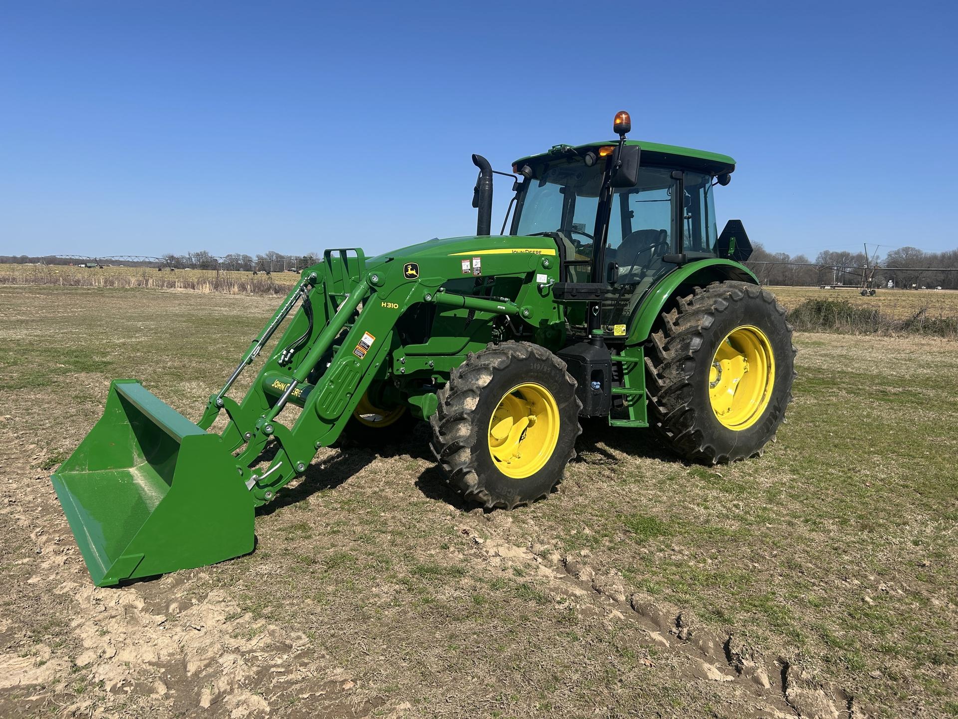 2023 John Deere 6120E Image