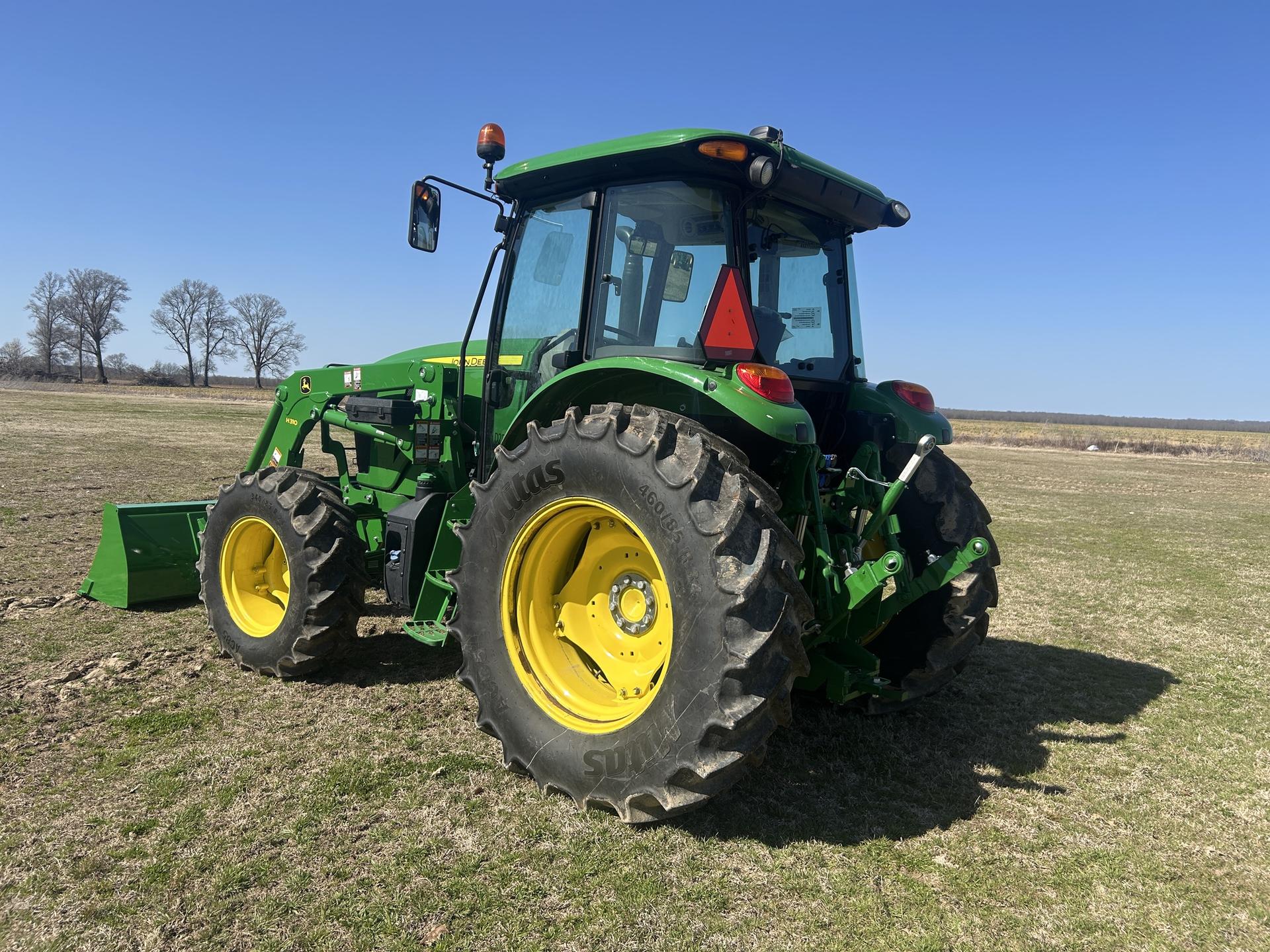 2023 John Deere 6120E Image