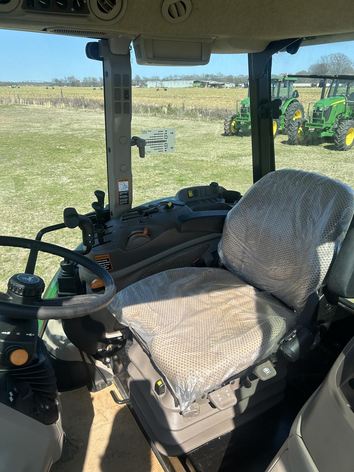 2023 John Deere 6120E Image