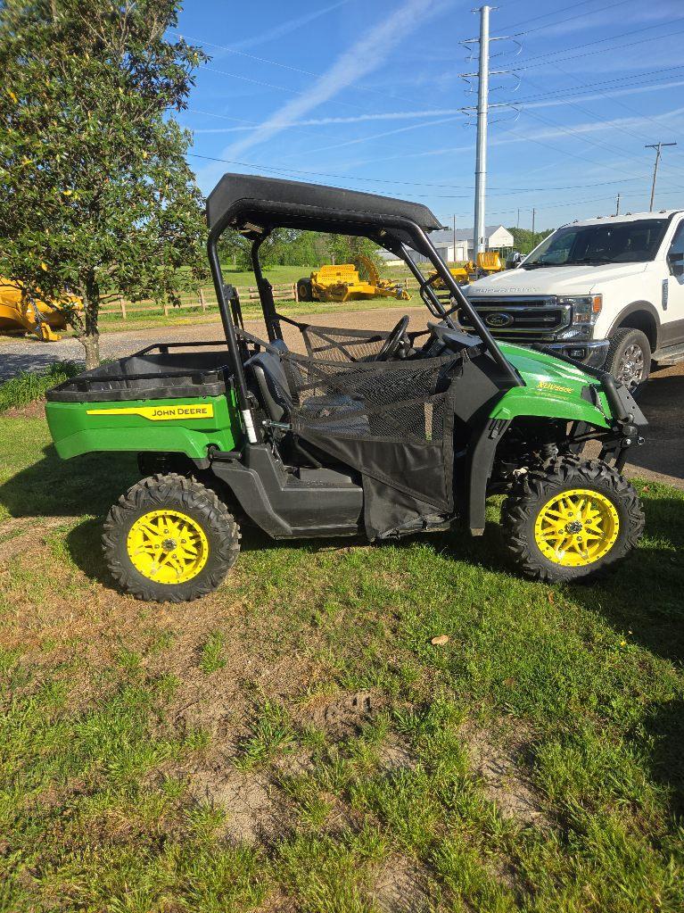 2024 John Deere XUV 560E Image