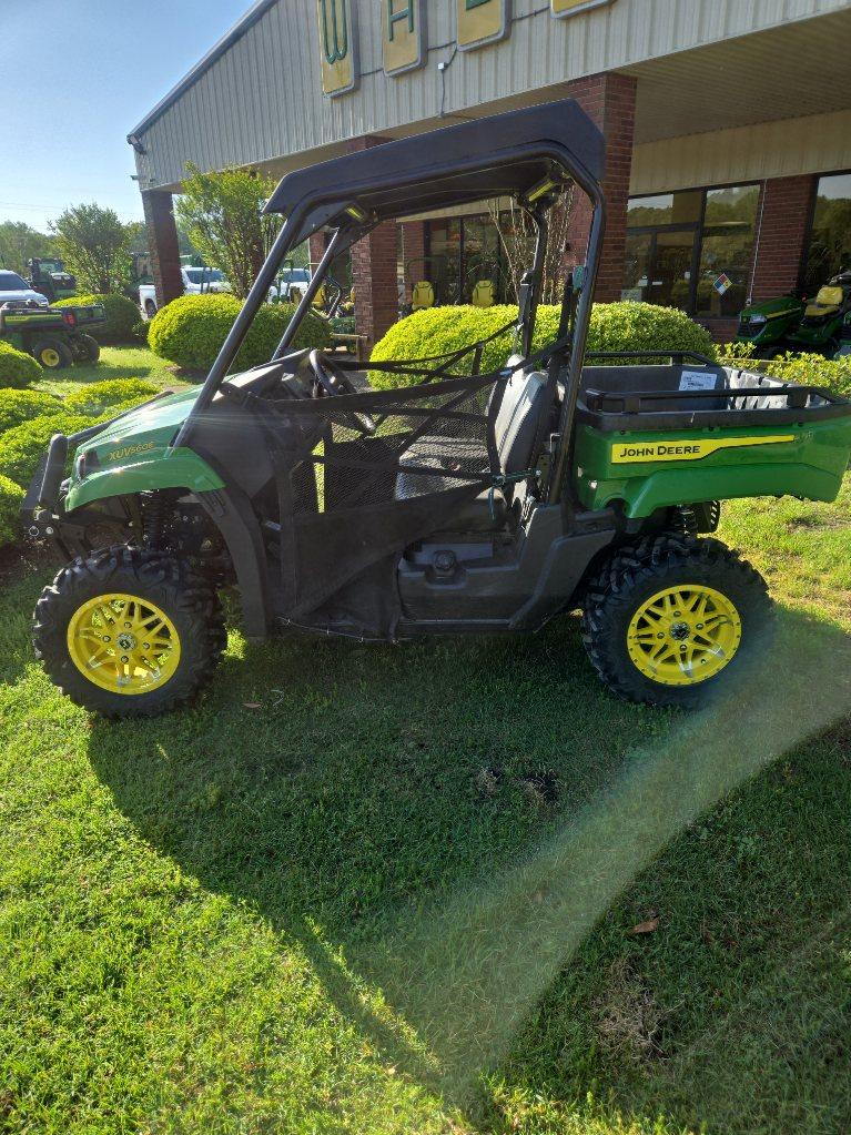 2024 John Deere XUV 560E Image