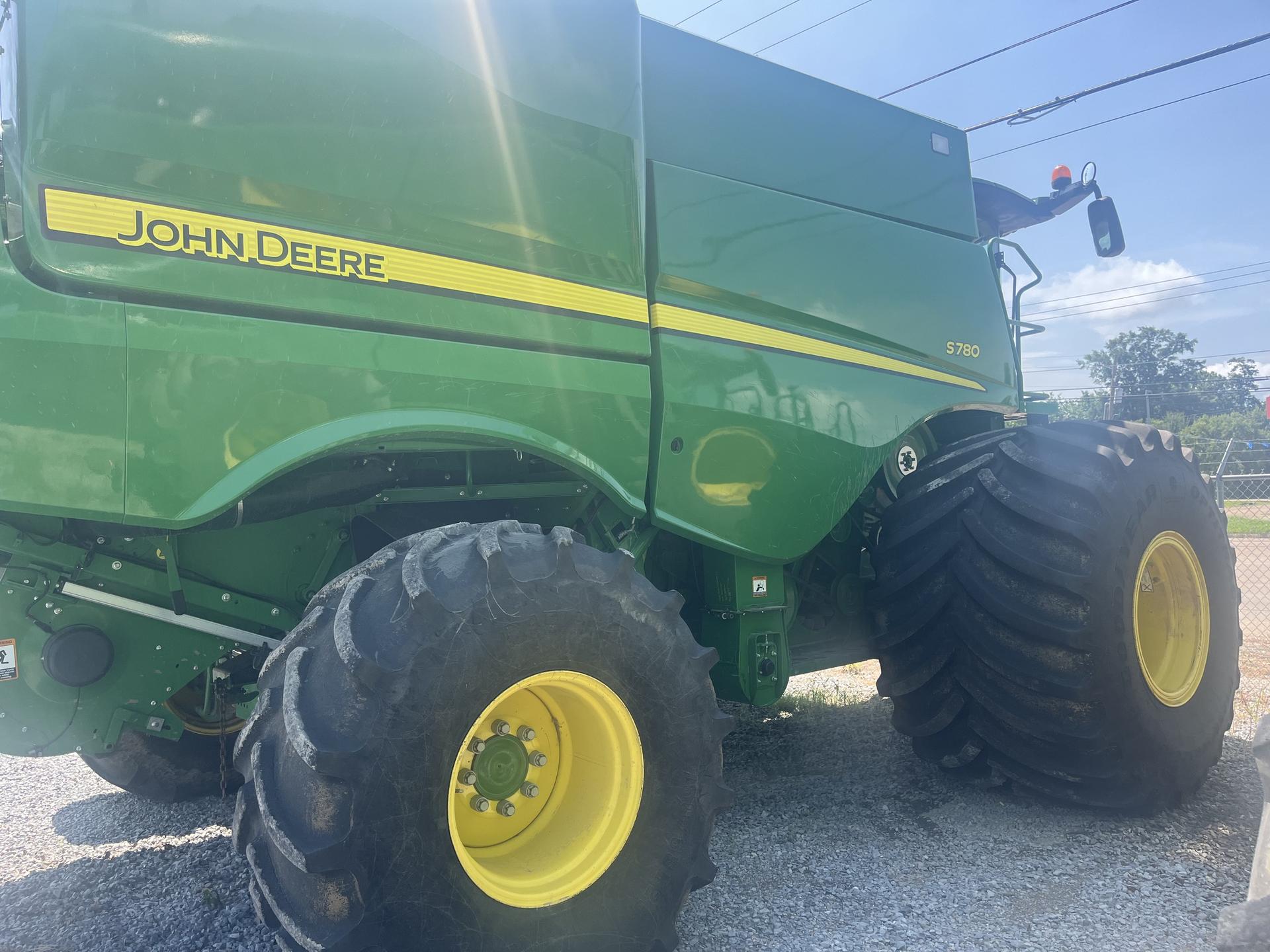 2019 John Deere S780 Image