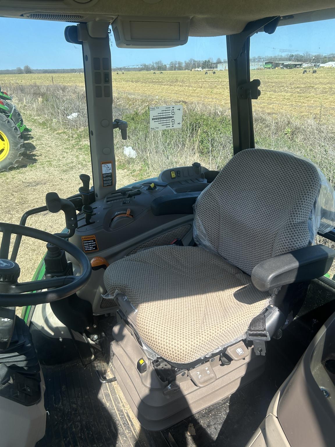 2023 John Deere 6120E Image