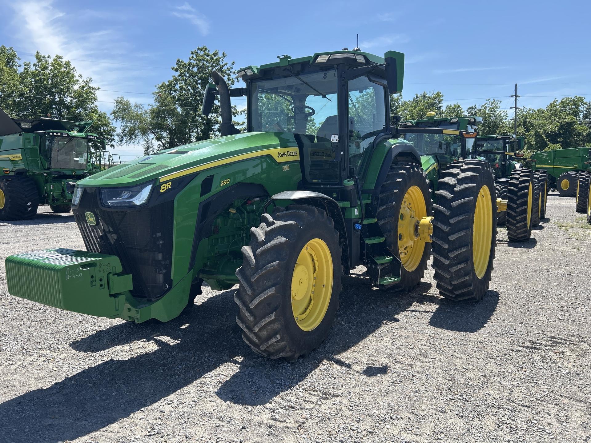 2023 John Deere 8R 280 Image