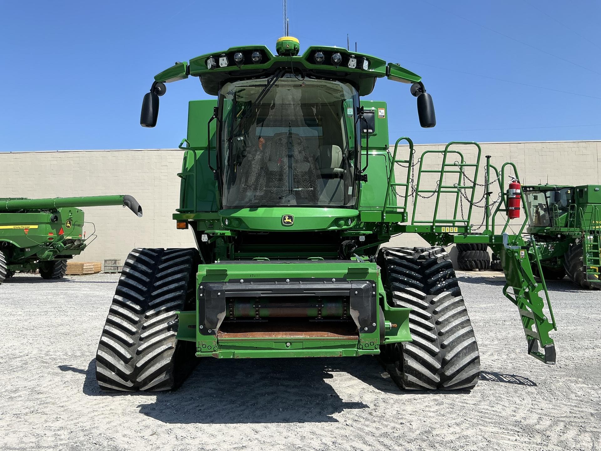 2024 John Deere S780 Image