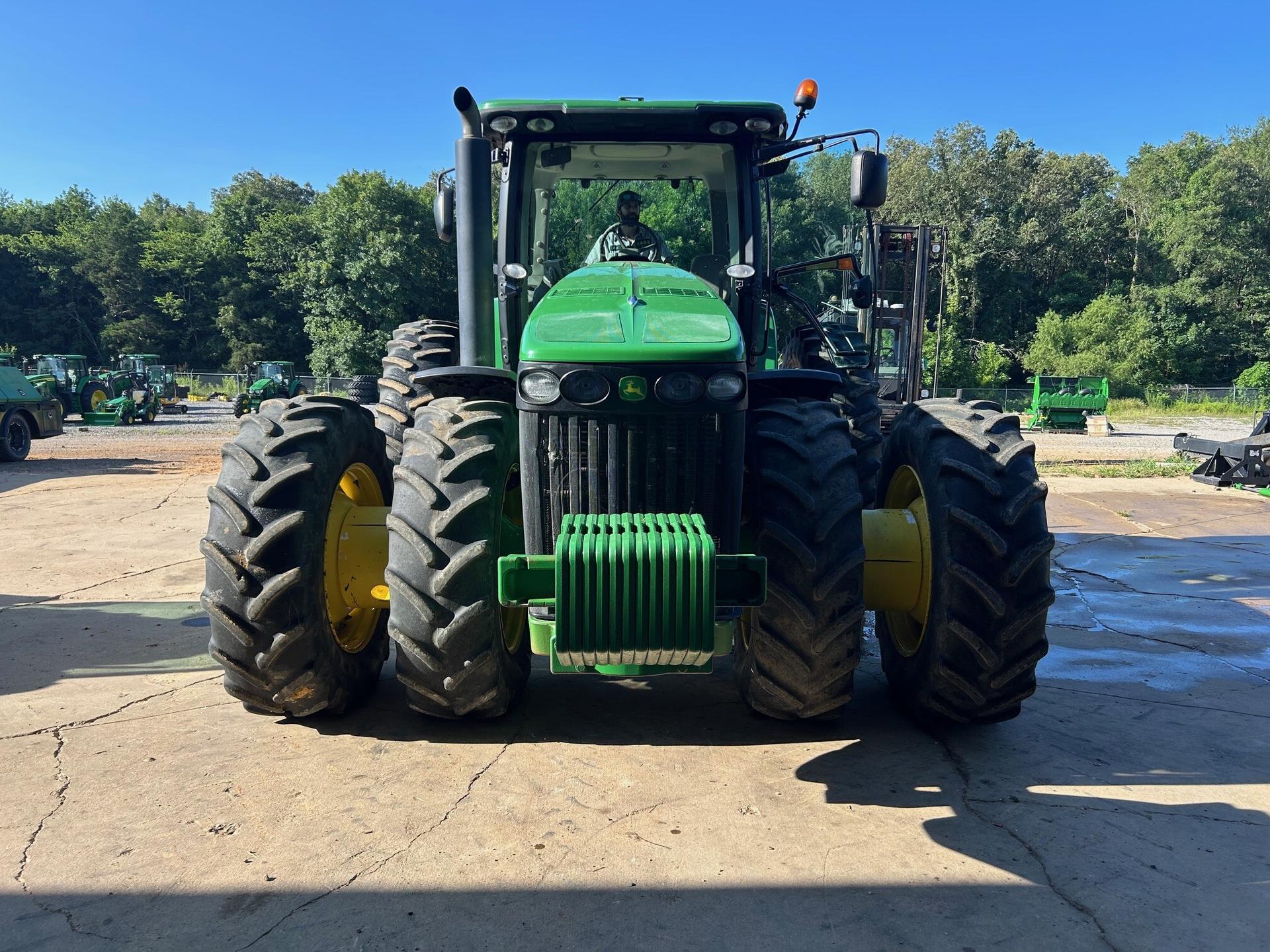 2009 John Deere 8320R Image