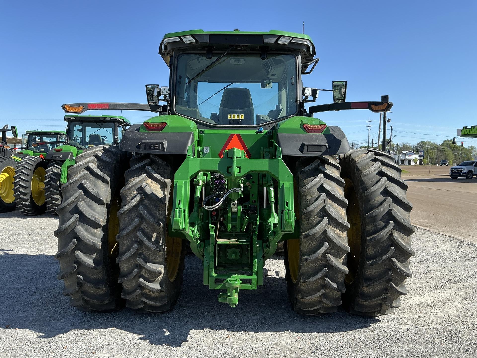 2024 John Deere 8R 340 Image