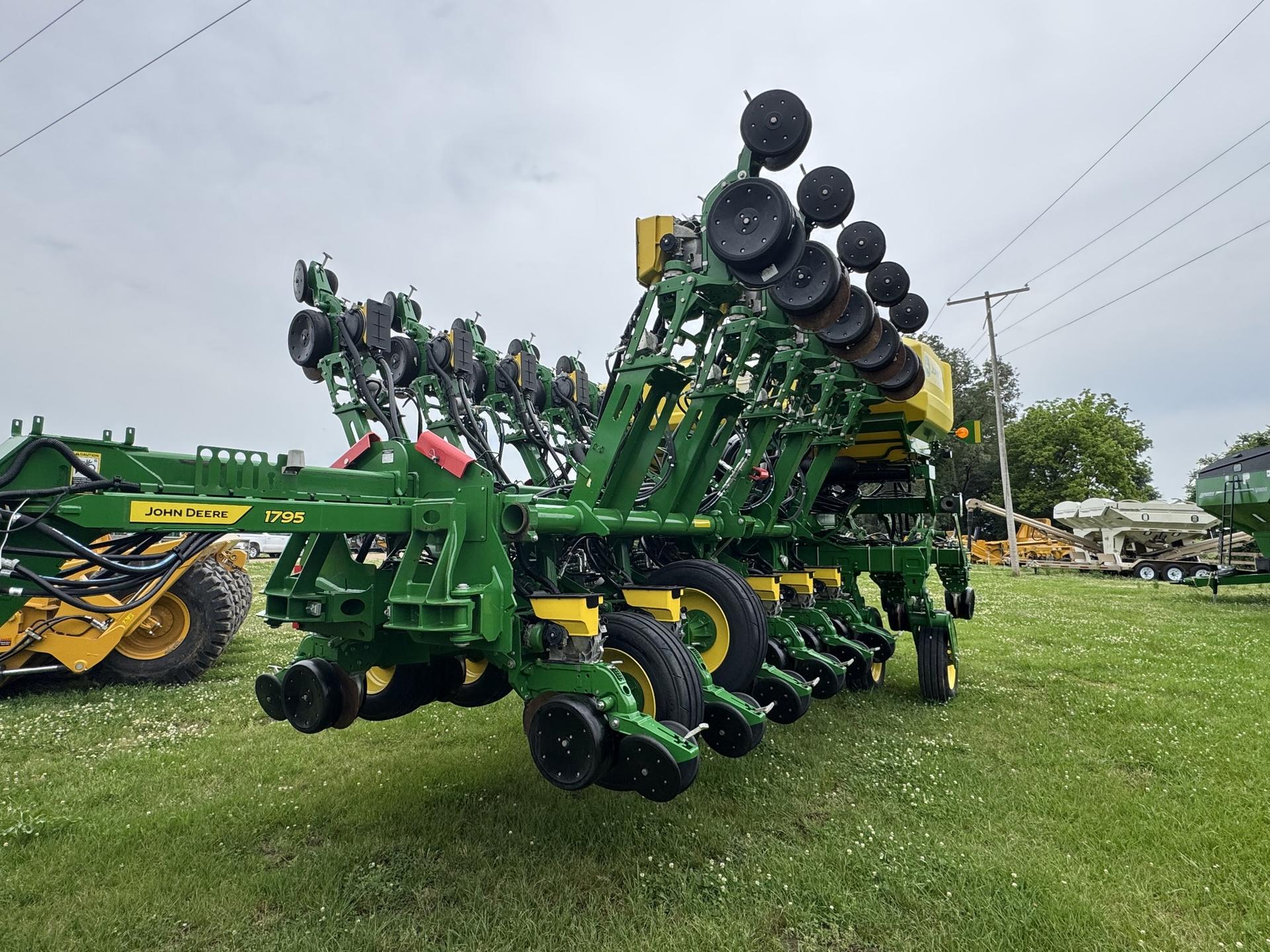 2023 John Deere 1795 Image