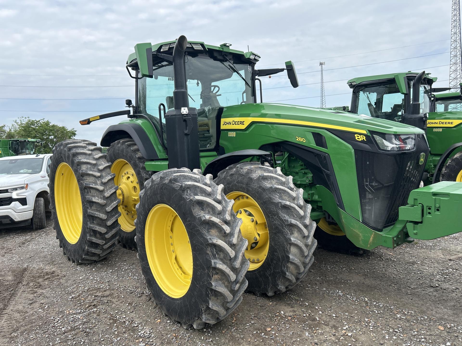 2023 John Deere 8R 280 Image