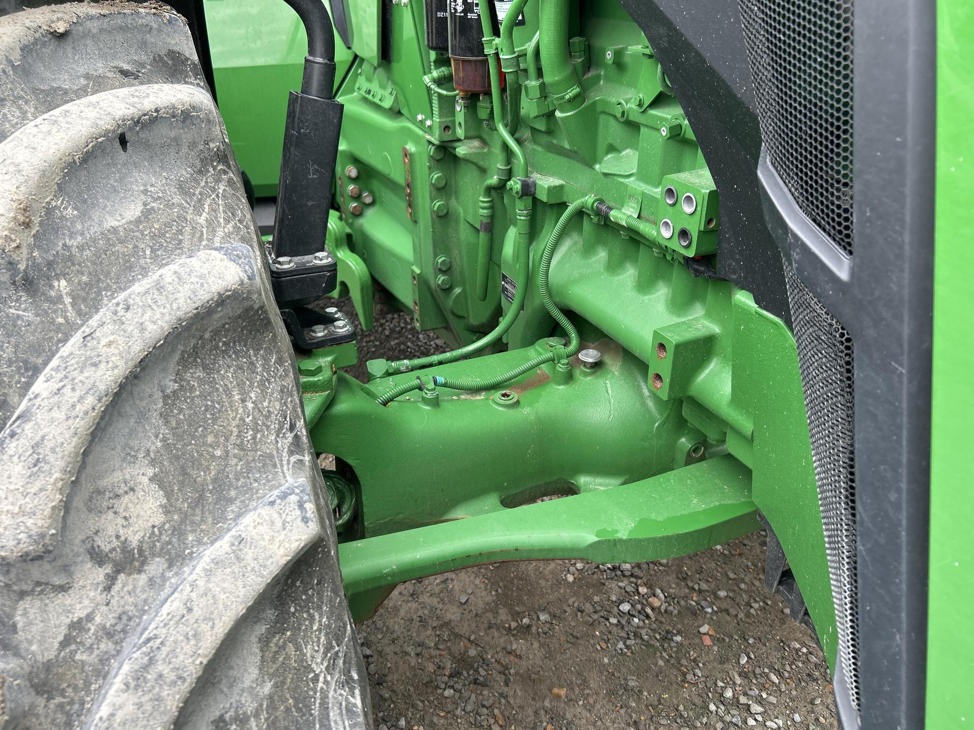 2023 John Deere 8R 280 Image