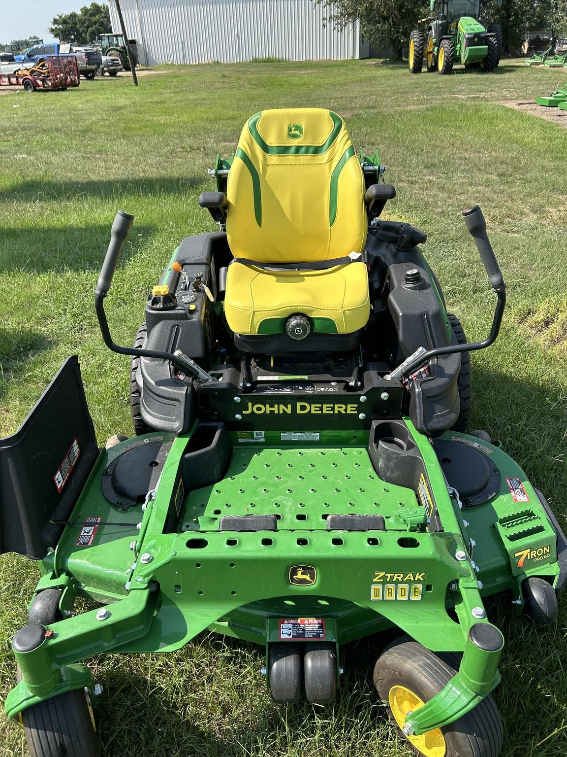 2023 John Deere Z950R Image