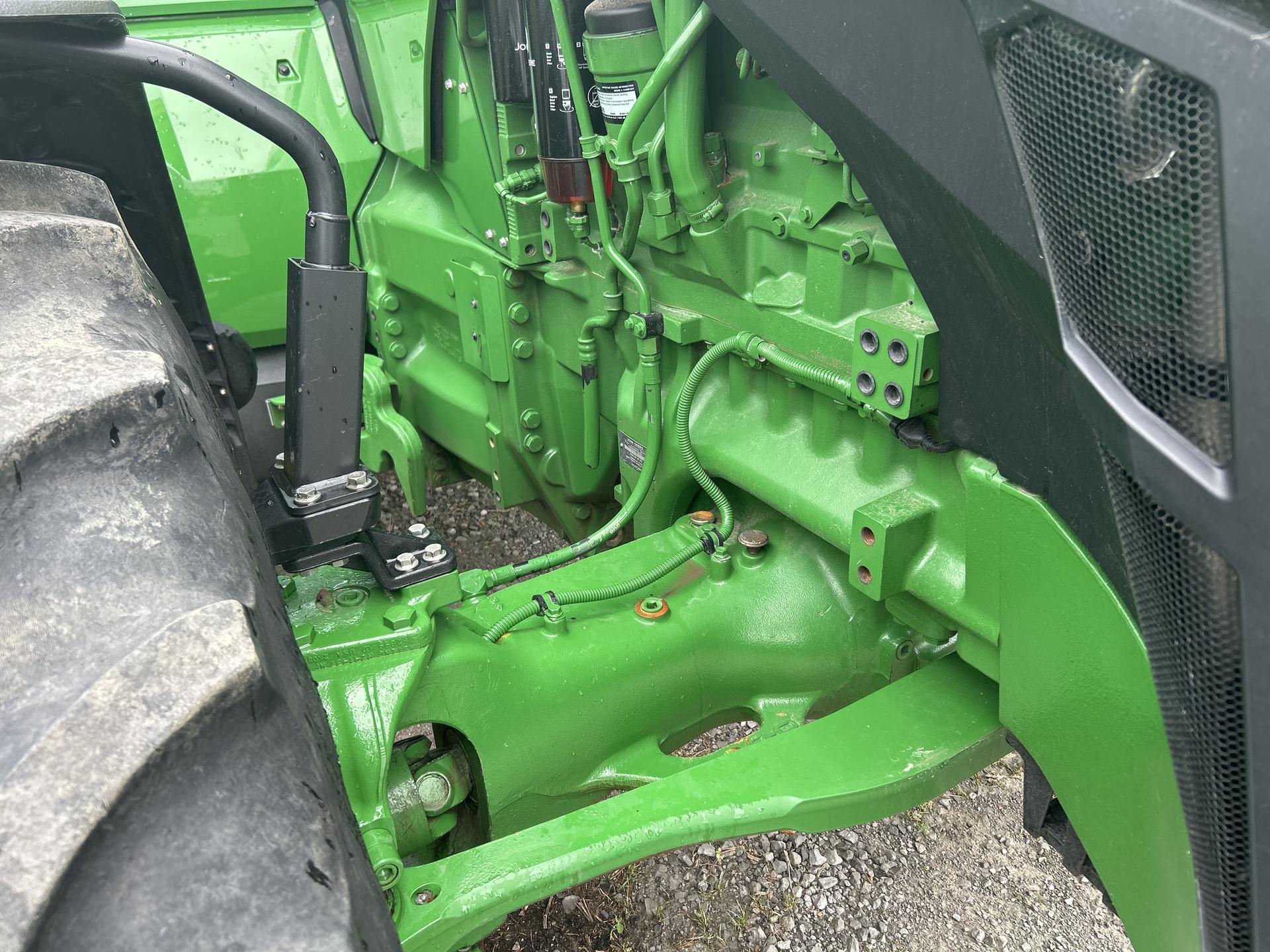 2023 John Deere 8R 280 Image