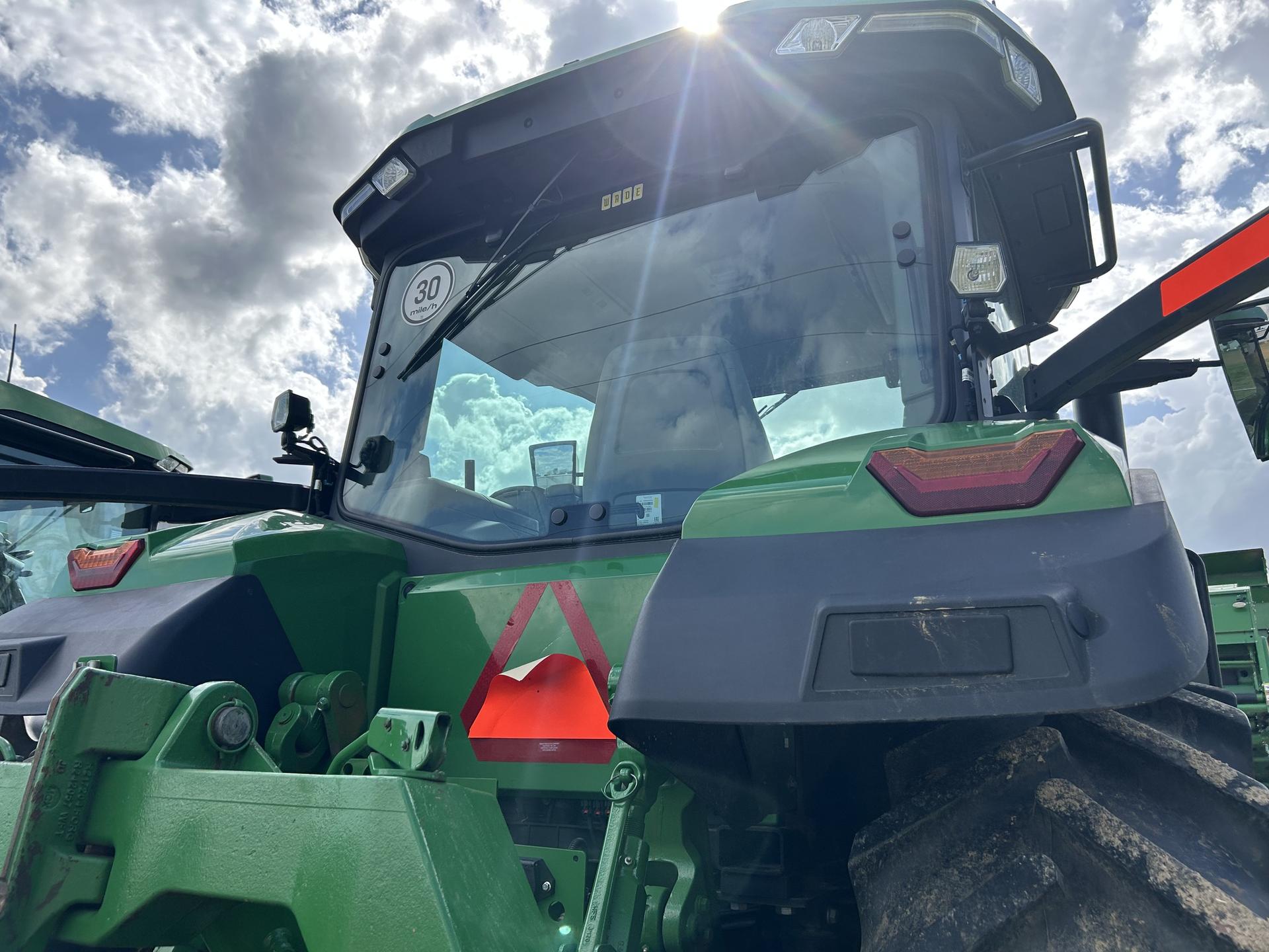 2024 John Deere 8R 310 Image